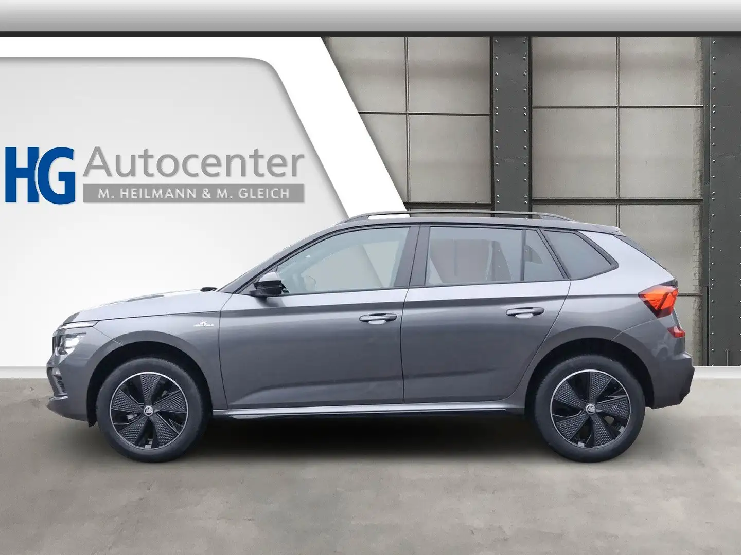Skoda Kamiq 1.5 TSI Monte Carlo Pano Matrix Kamera AHK Grijs - 2