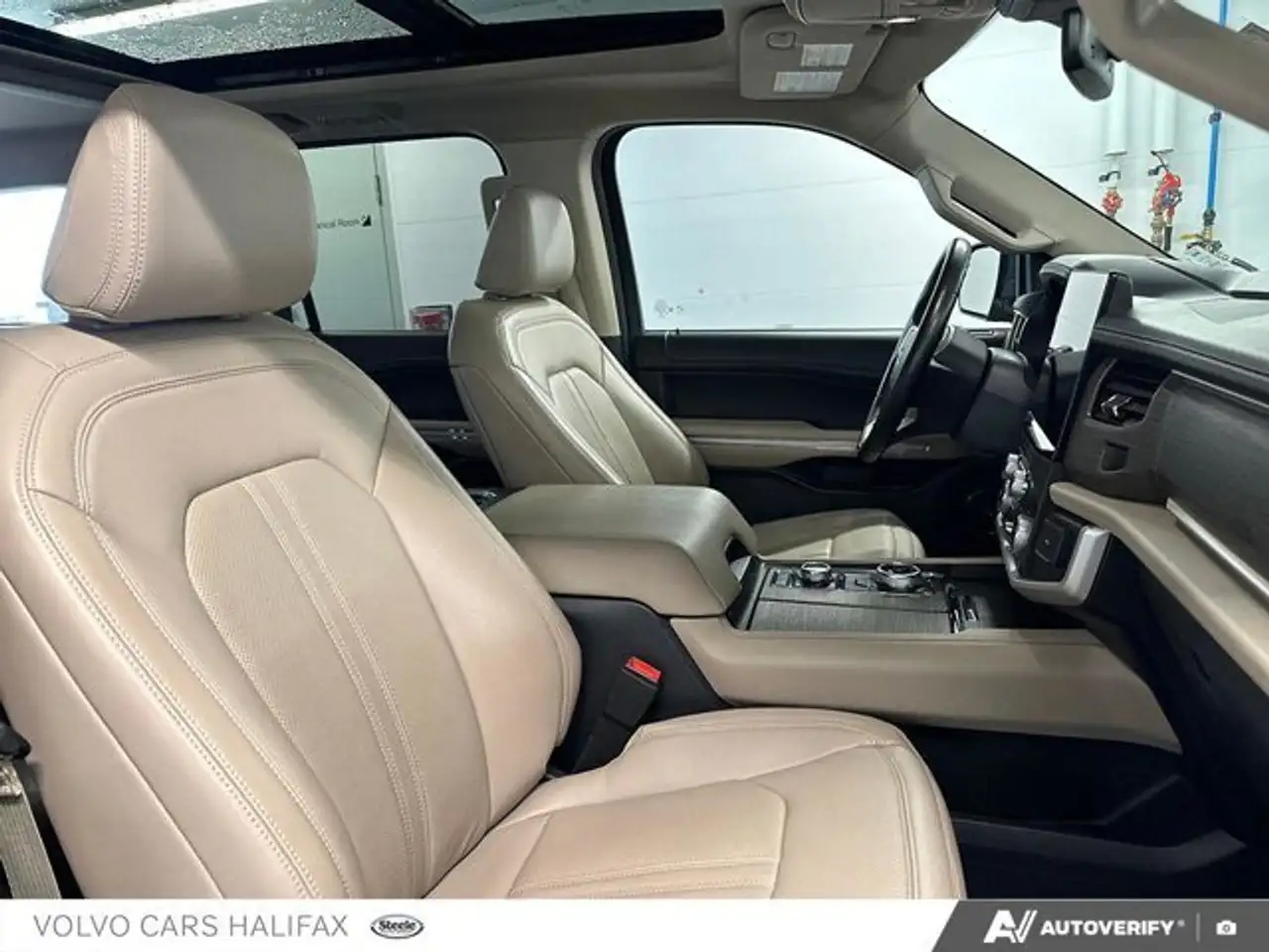 Ford Expedition снимка Ford Expedition