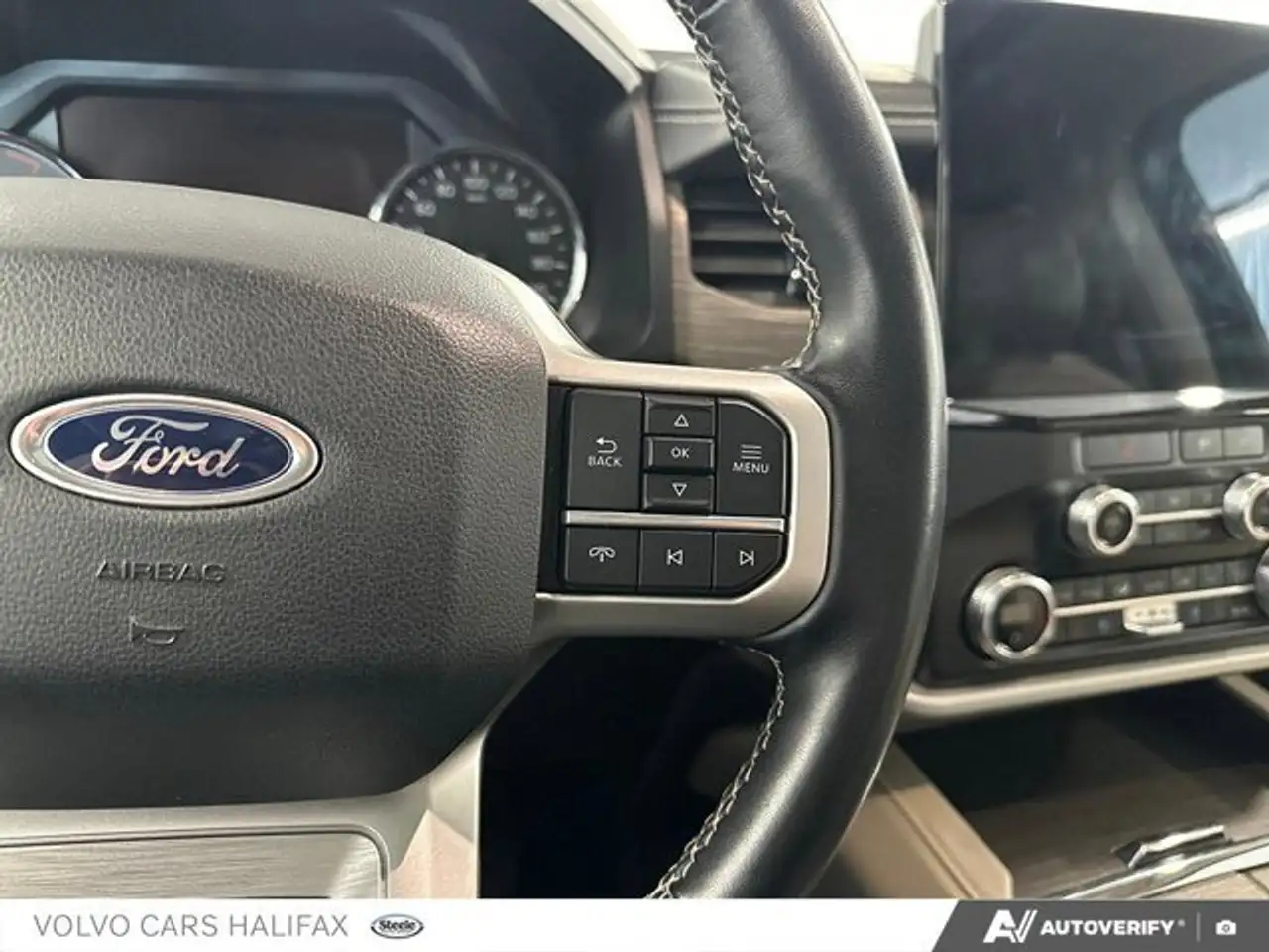 Ford Expedition снимка Ford Expedition