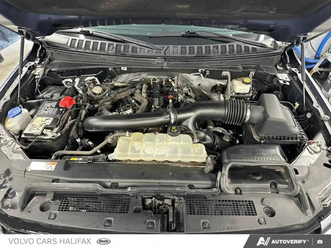 Ford Expedition снимка Ford Expedition