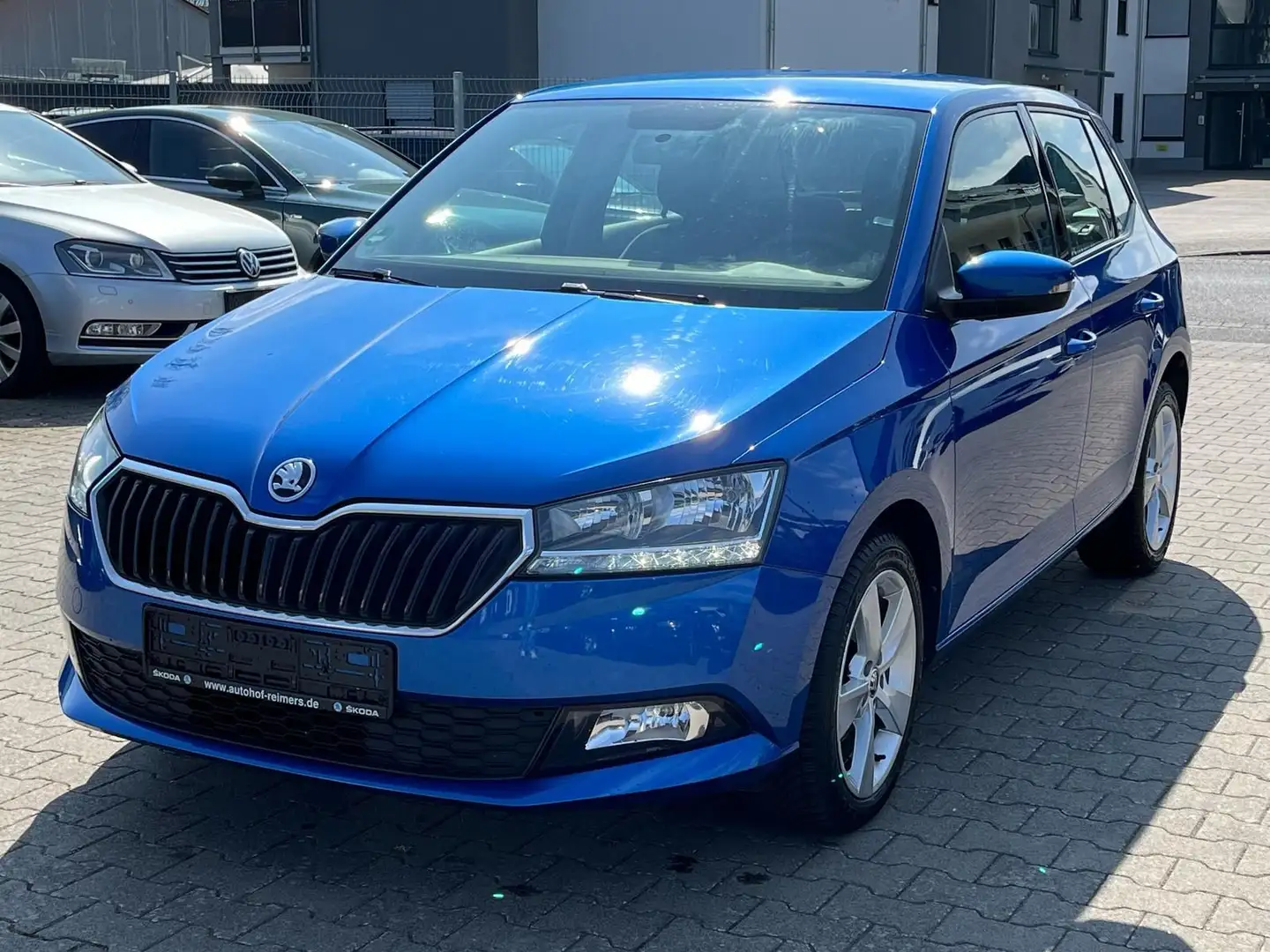 Skoda Fabia 1.0 Klima Sitzheizung PDC Blau - 2