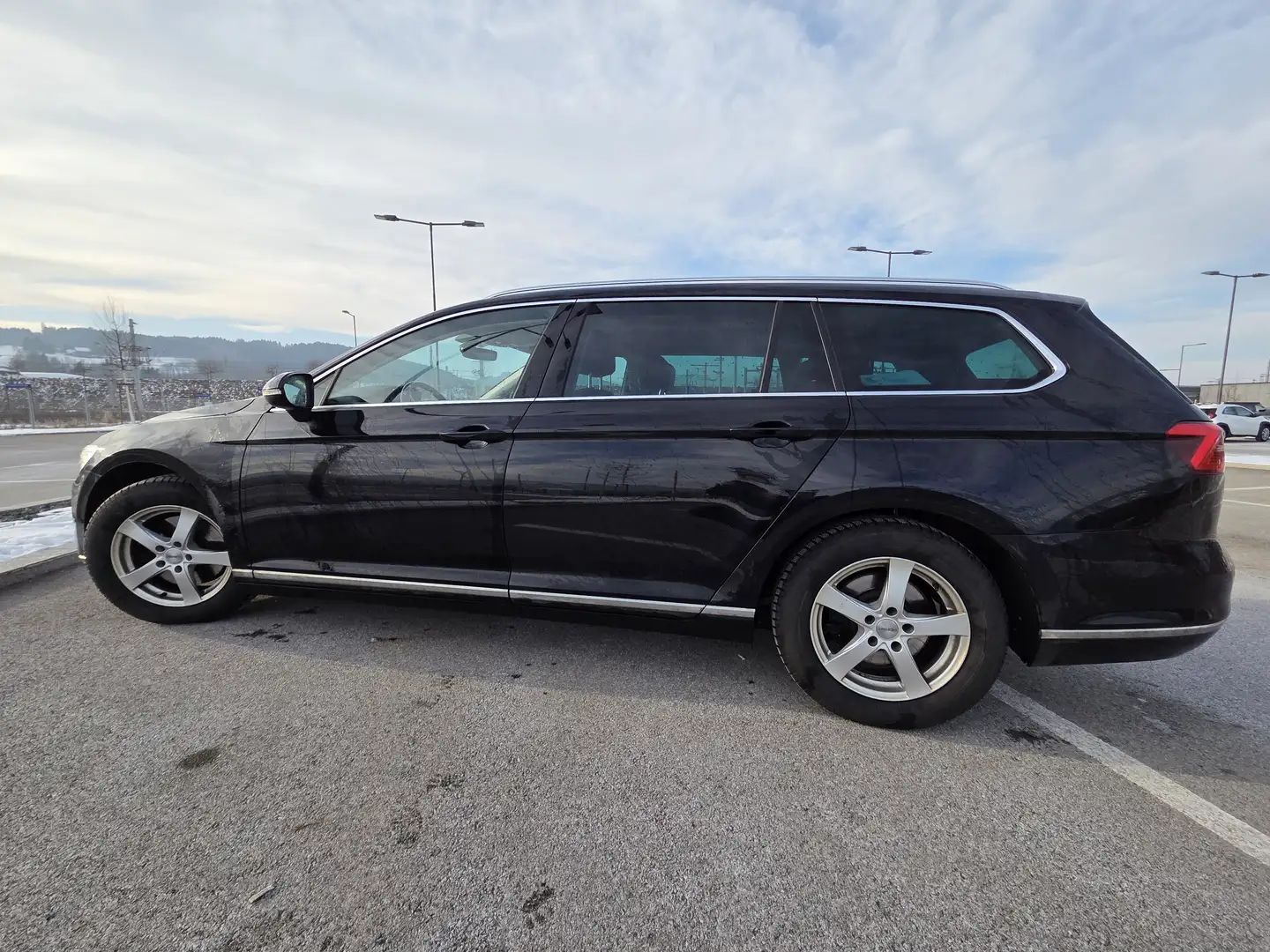 Volkswagen Passat Passat Highline 2,0 TDI SCR Highline Schwarz - 2