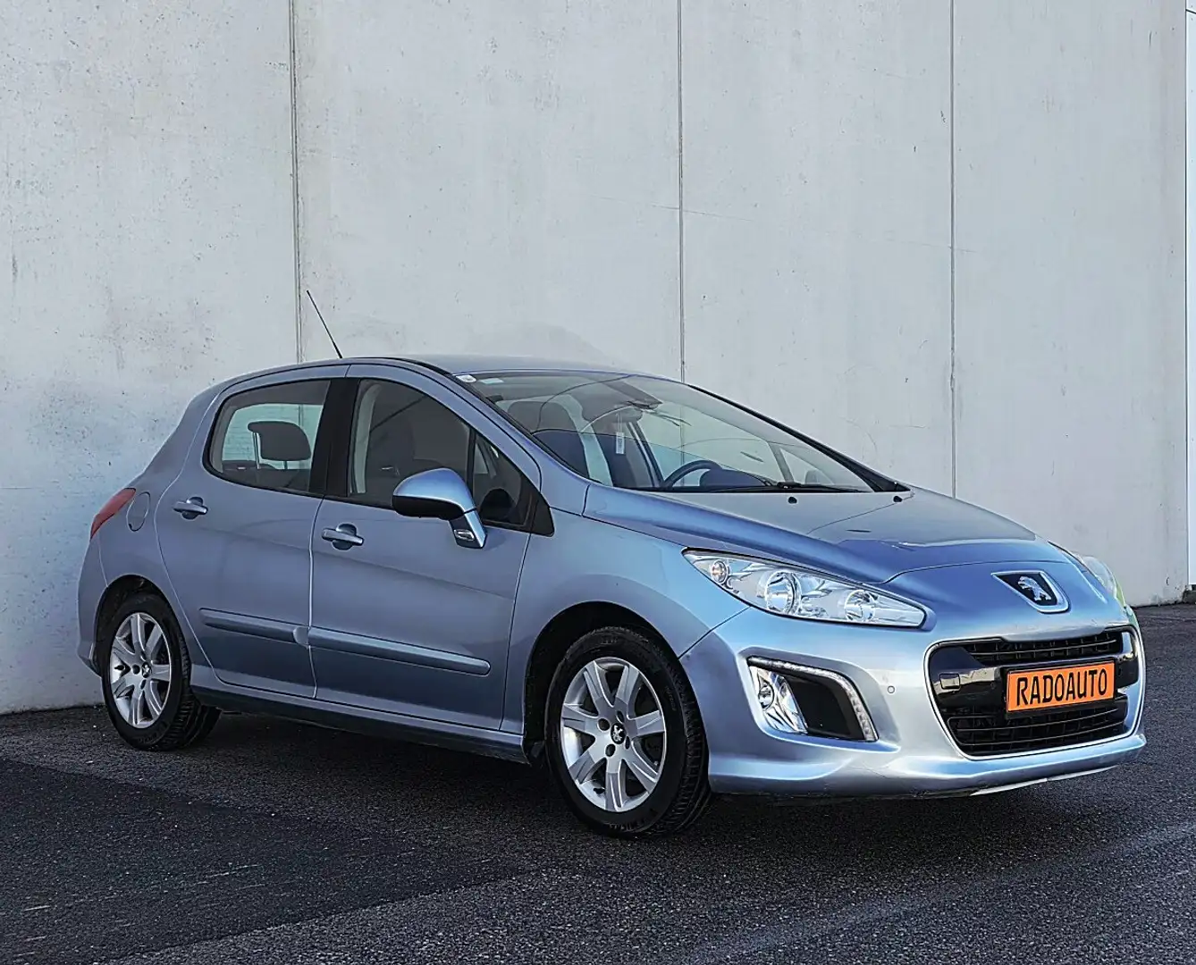 Peugeot 308 308 1,6 e-HDi 115 FAP Ecoline Ecoline Blau - 2