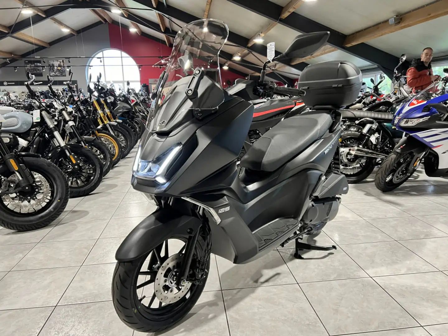 Kymco Sky Town 125 Grijs - 2