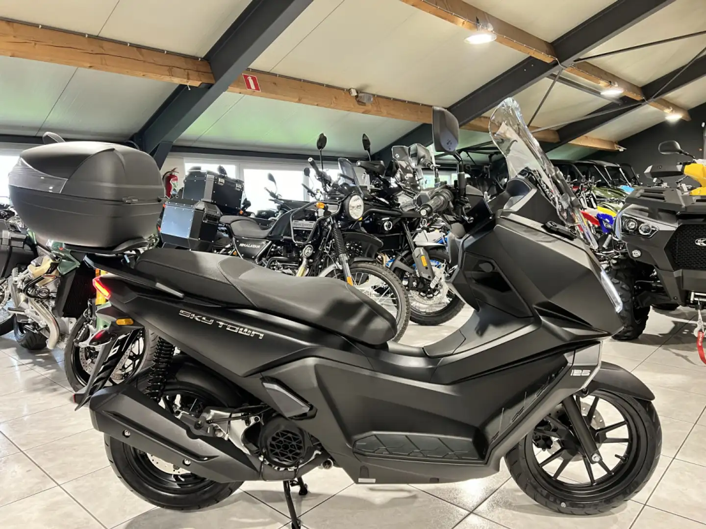 Kymco Sky Town 125 Grijs - 1