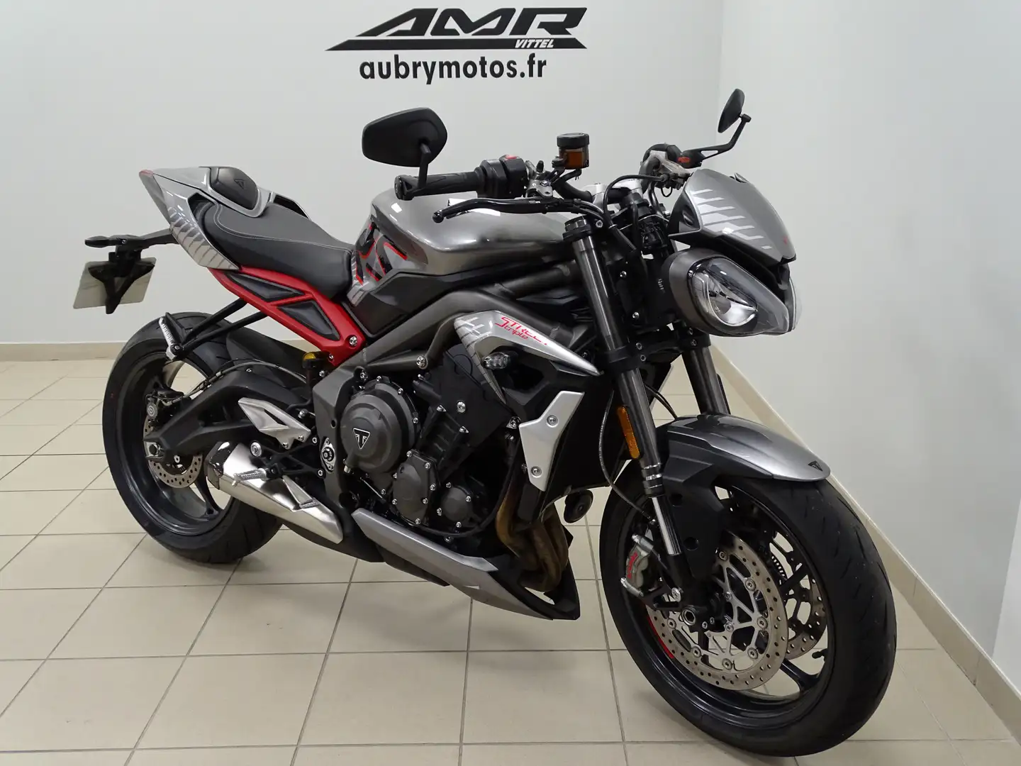 Triumph Street Triple 765 Gris - 1