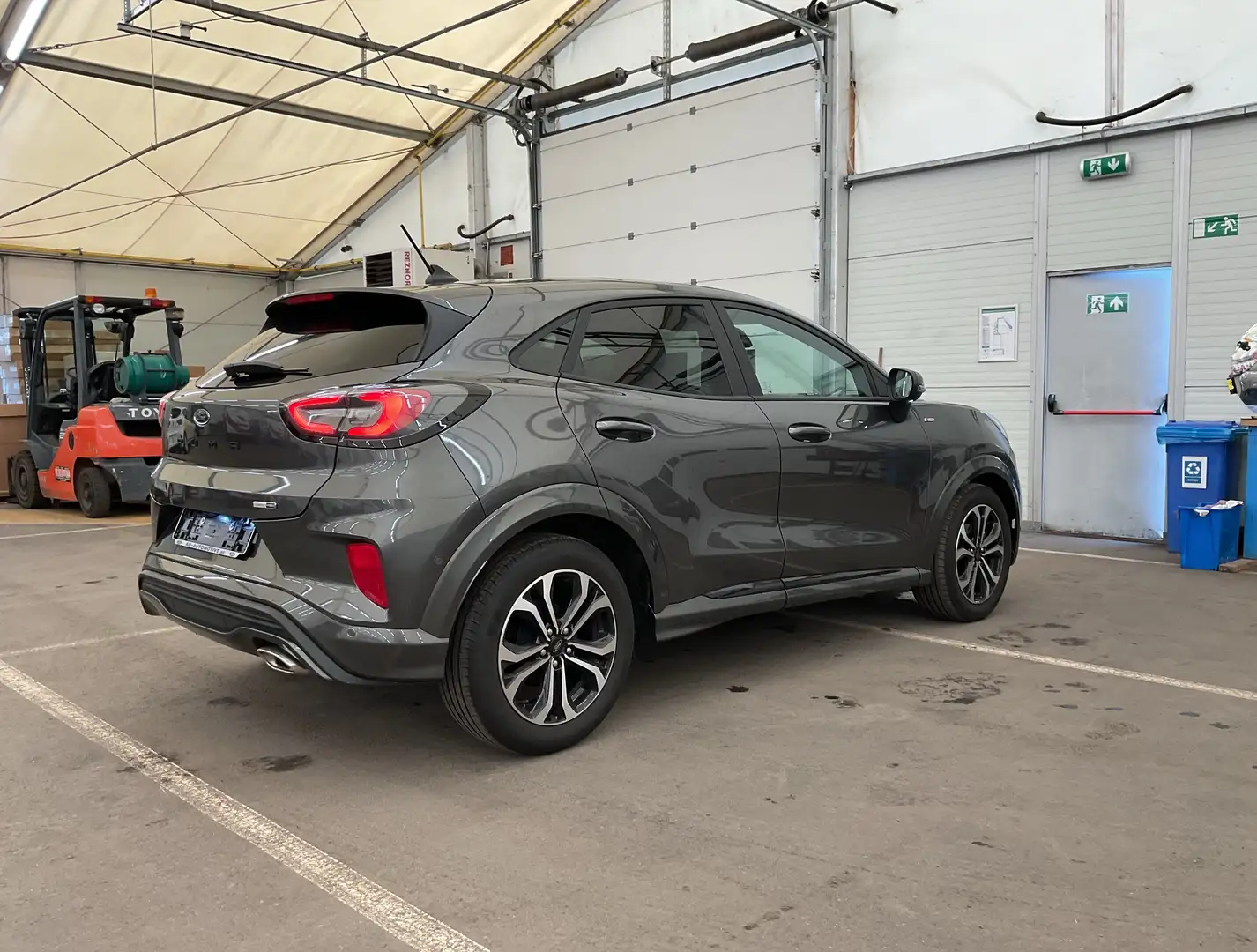 Ford Puma Puma 1.0 EcoBoost mHEV ST-Line Сірий - 2