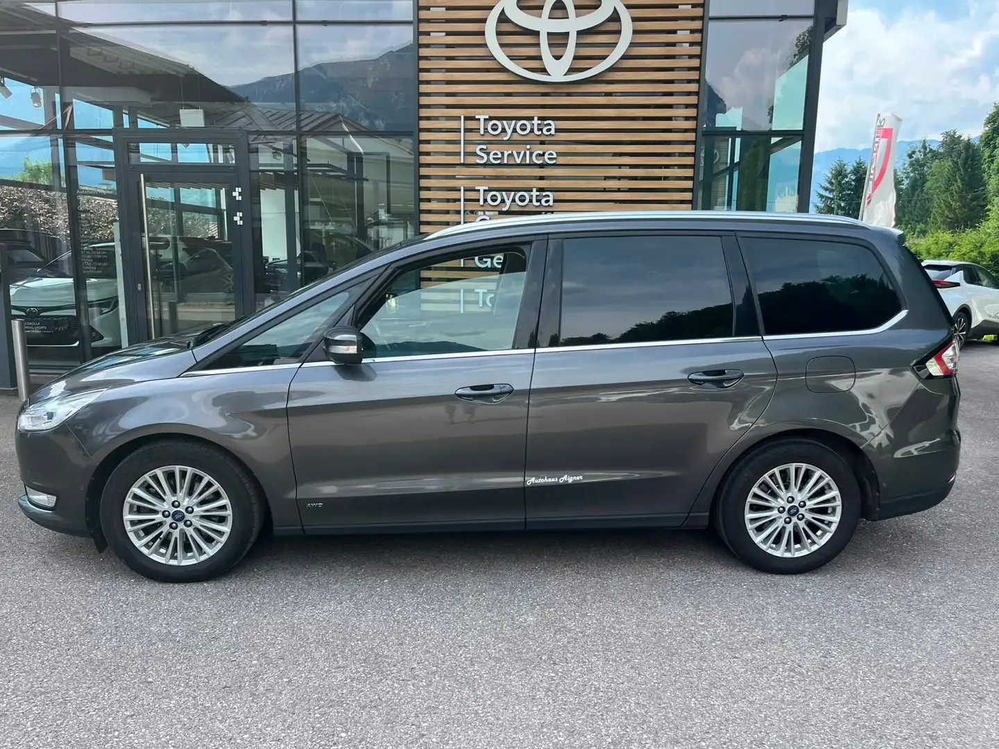 Ford Galaxy Galaxy 2,0 EcoBlue SCR Titanium Titanium Grau - 1