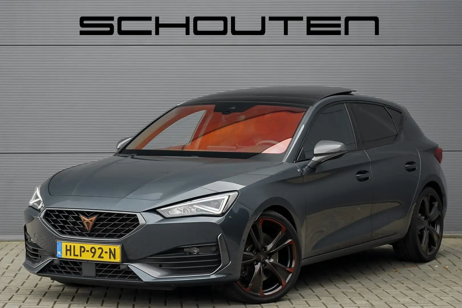 CUPRA Leon CUPRA 2.0 TSI 301PK Pano Leder Beats CarPlay Camer Gris - 1