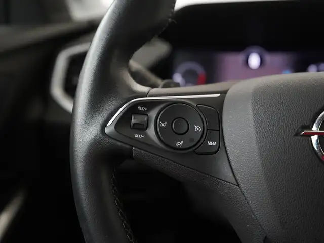 Opel Grandland view 7