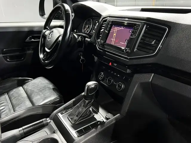 Volkswagen Amarok view 14