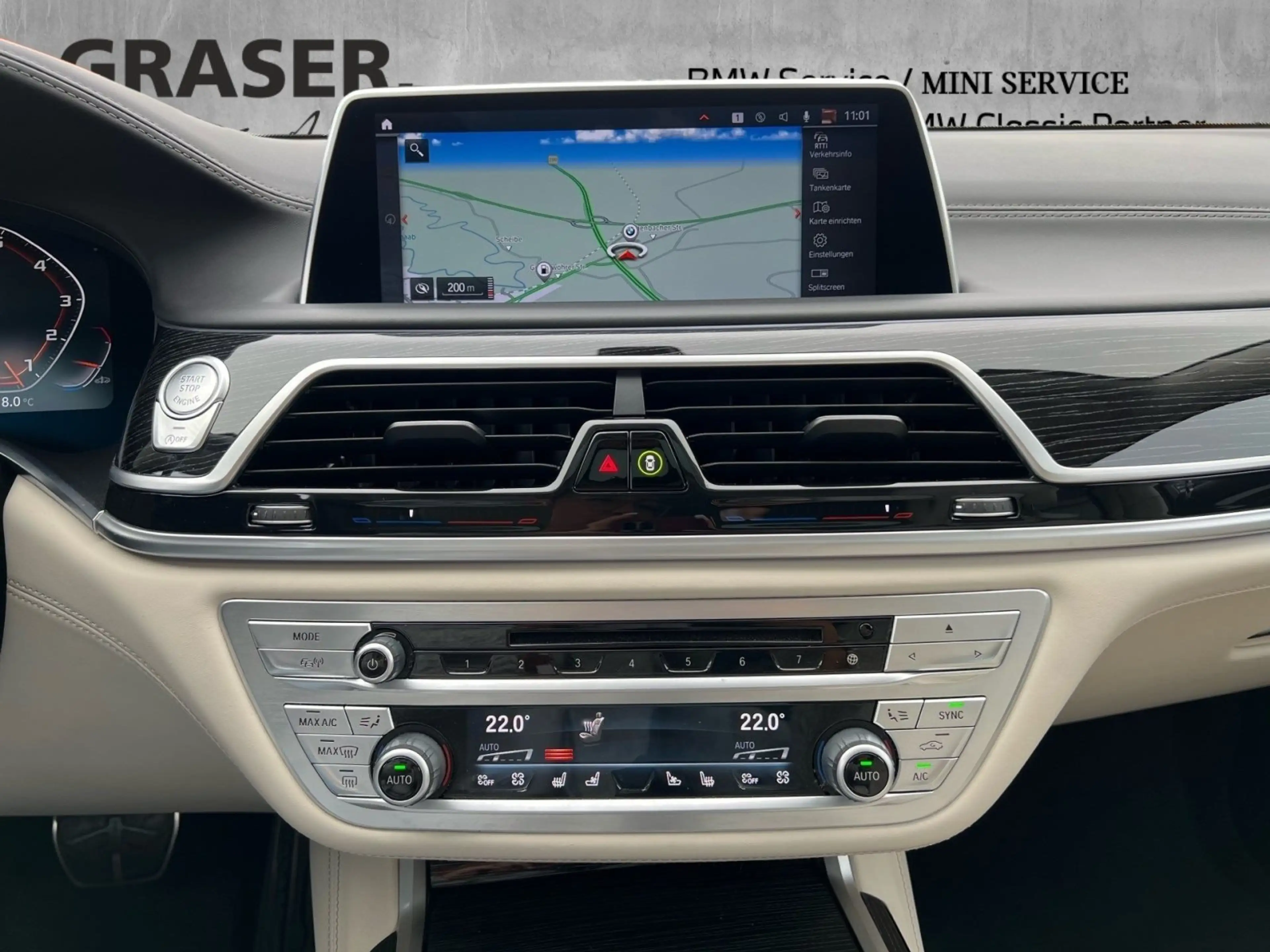 BMW 760 M760Li xDrive Gestiksteuerung Head-Up Shz H&K — photo 12