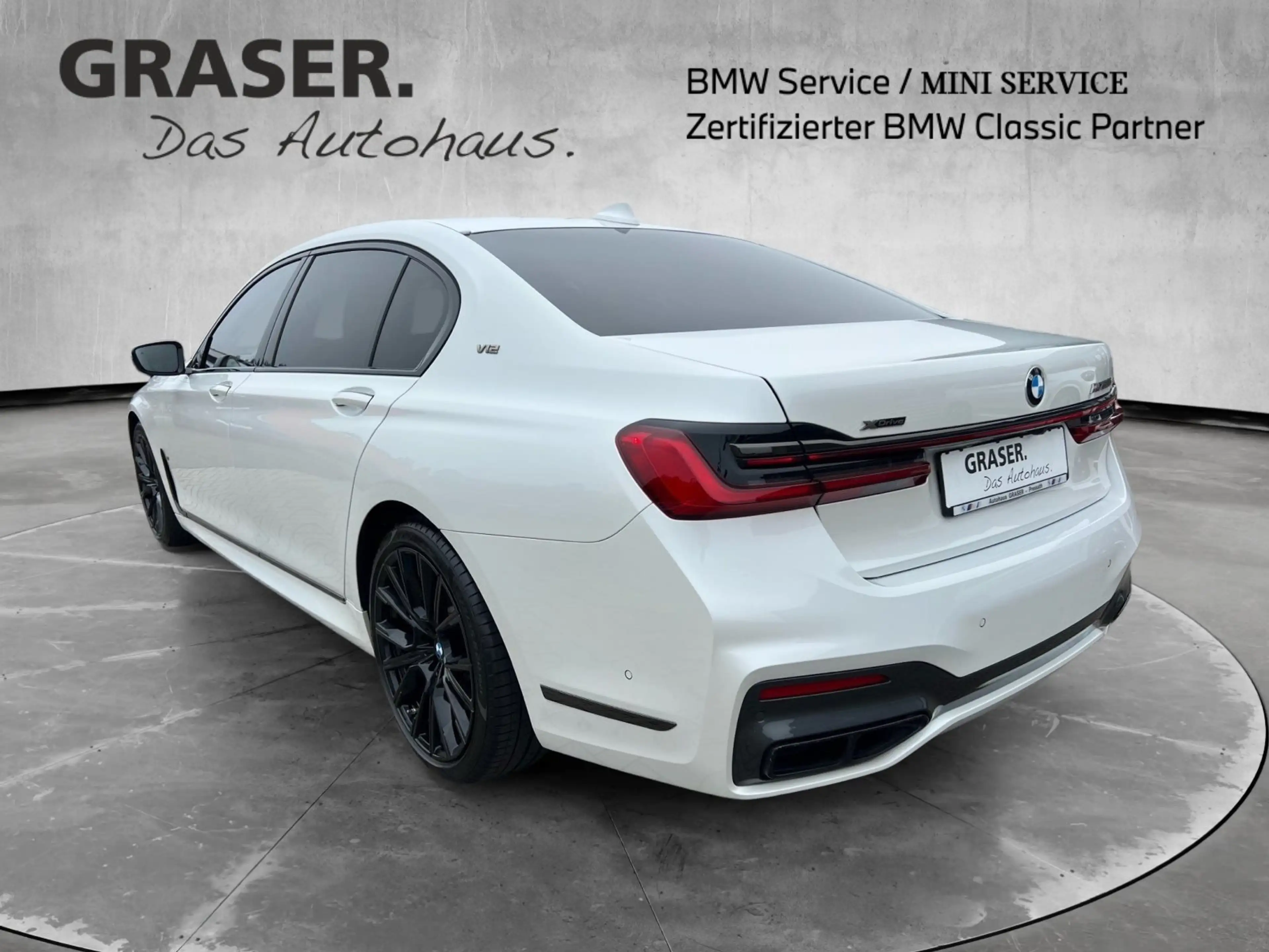BMW 760 M760Li xDrive Gestiksteuerung Head-Up Shz H&K — photo 4