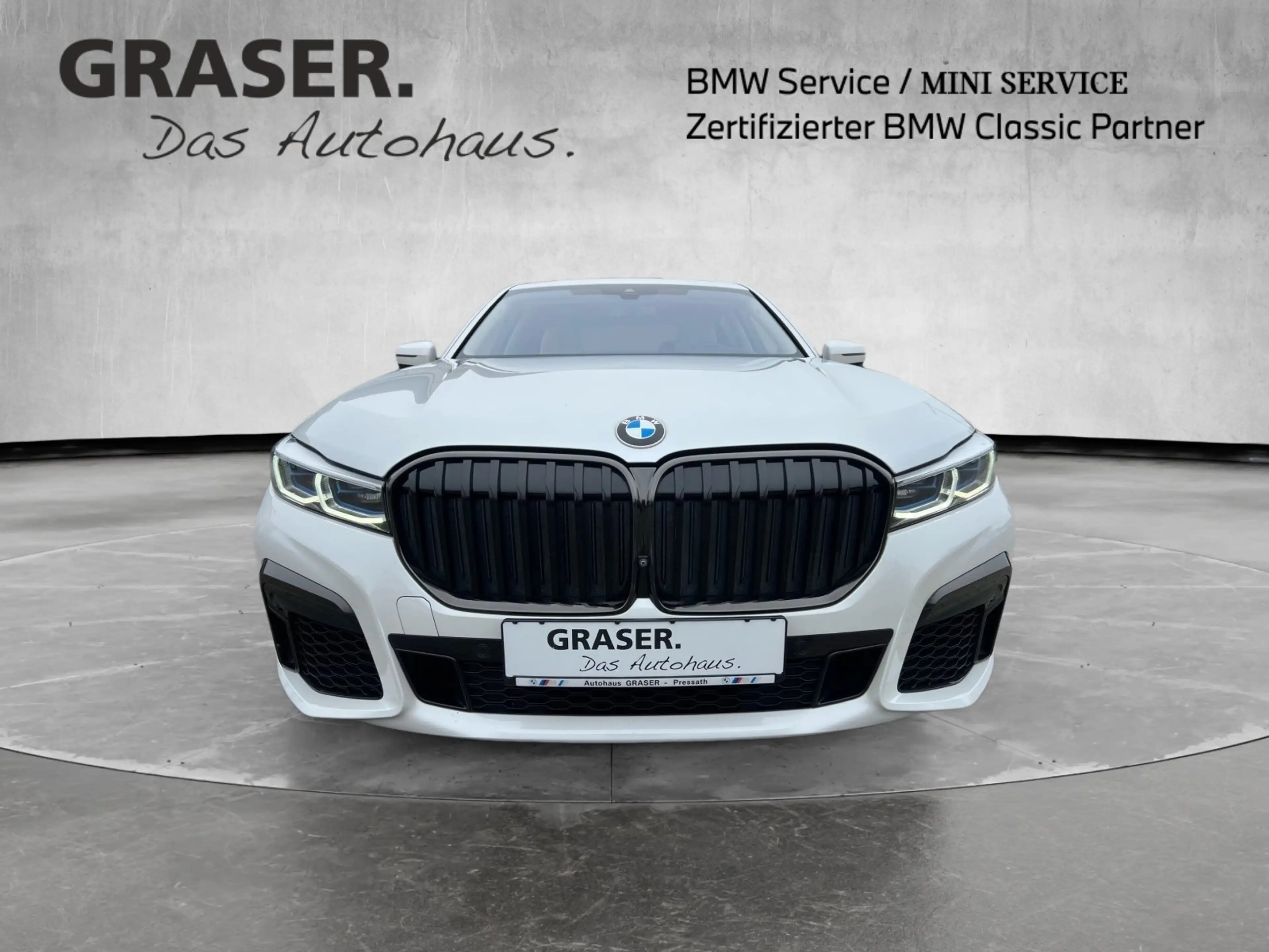 BMW 760 M760Li xDrive Gestiksteuerung Head-Up Shz H&K — photo 10