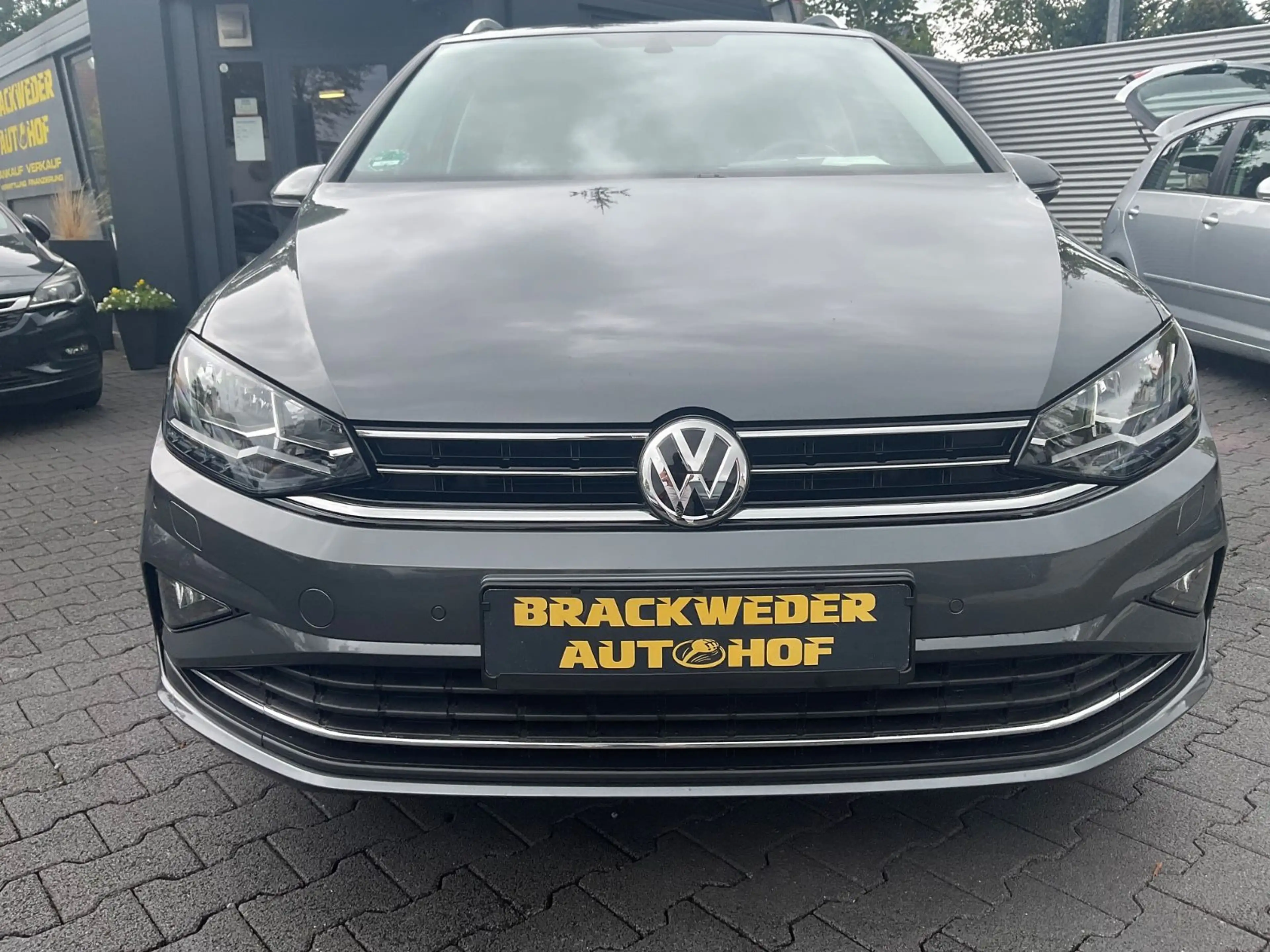 Volkswagen Golf Sportsvan 1.2 TSI Sound Navi Shzg PDC — photo 6