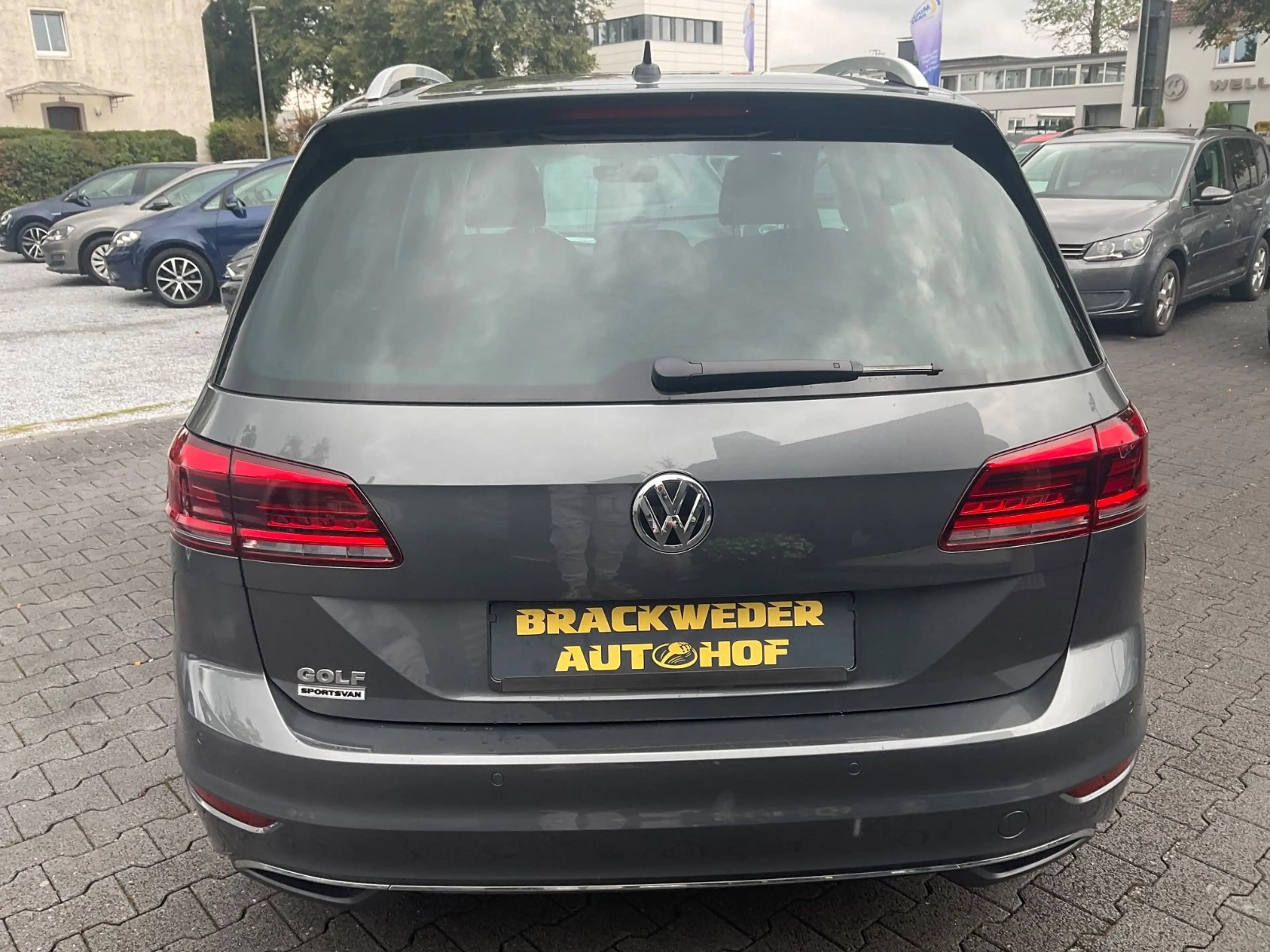 Volkswagen Golf Sportsvan 1.2 TSI Sound Navi Shzg PDC — photo 8
