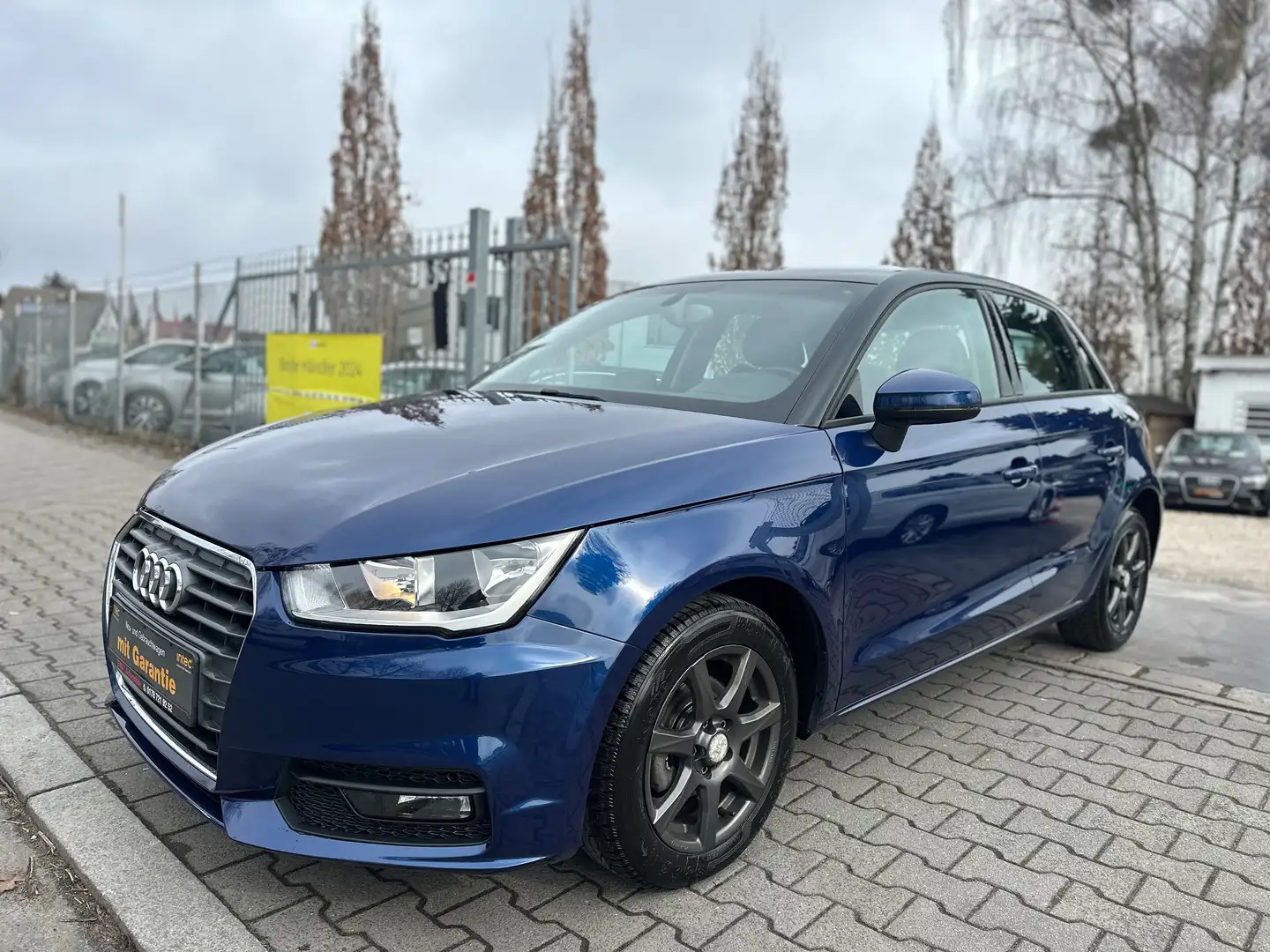 Audi A1 sport,30.TKM,AUTOMATIK,NAVI,KEYLESS-GO,SHZ,S-LINE! Blau - 1