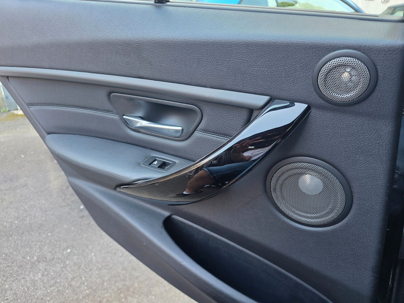 BMW 335 d xDrive M Sport Pano-HeadUp-360cam-Xenon — photo 14