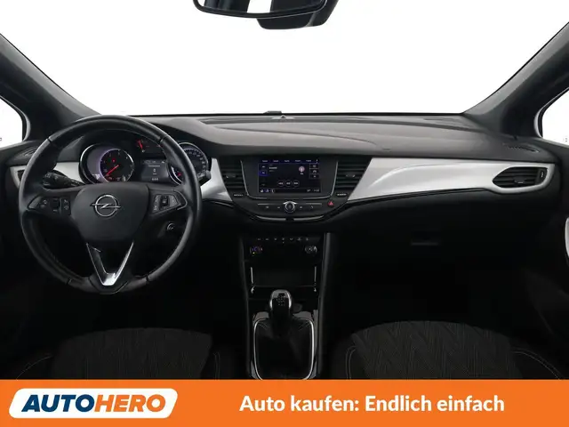Opel Astra view 12
