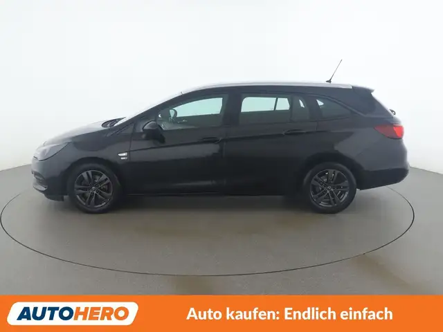 Opel Astra view 3
