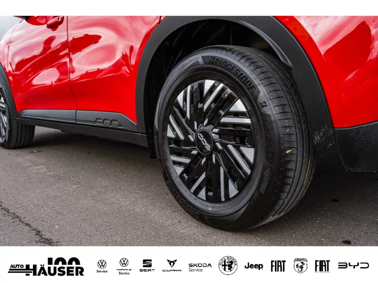 Fiat 600 RED 54 kWh TEMPOMAT LED APPLE ANDROID 7