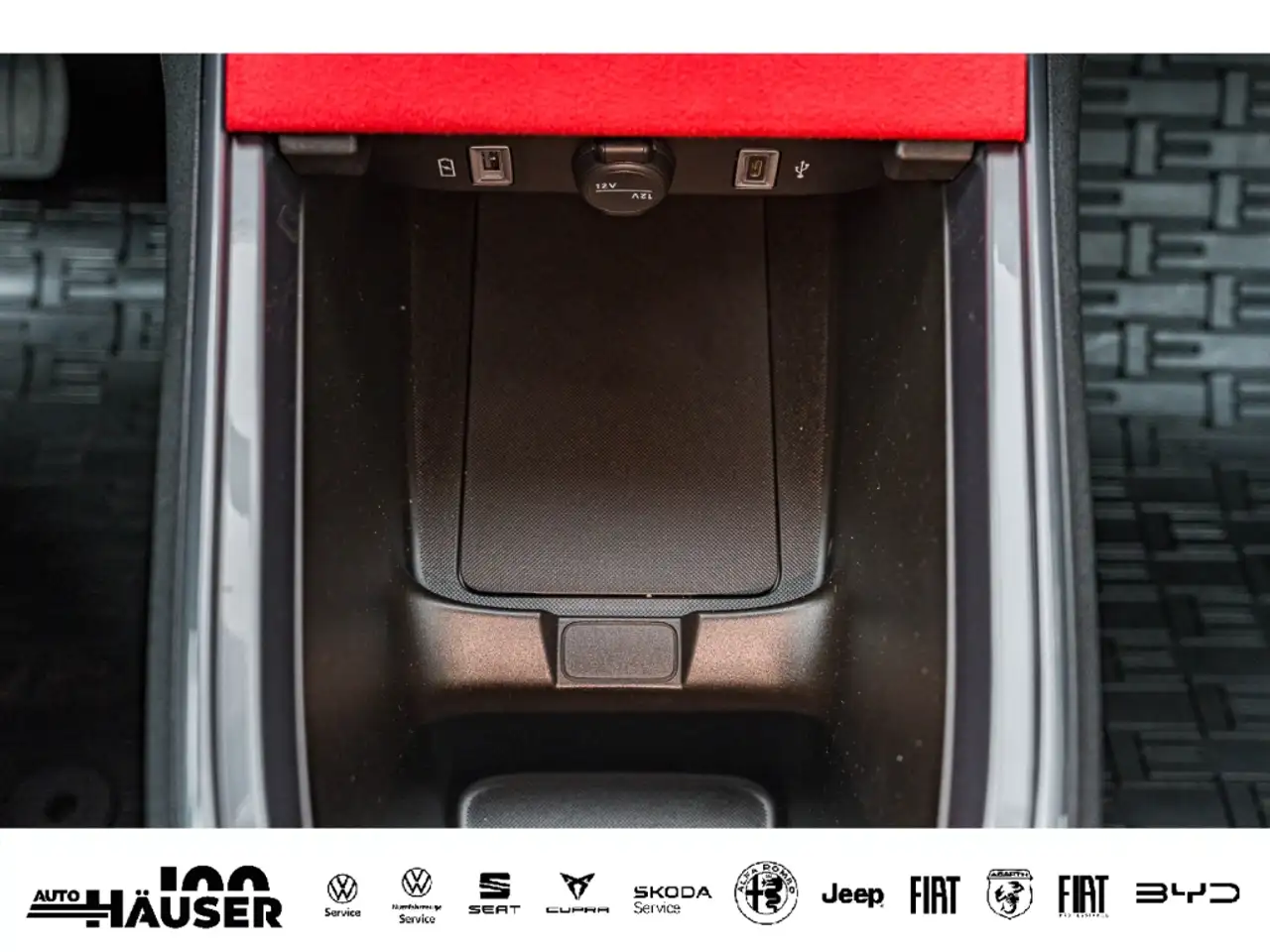 Fiat 600 RED 54 kWh TEMPOMAT LED APPLE ANDROID 23