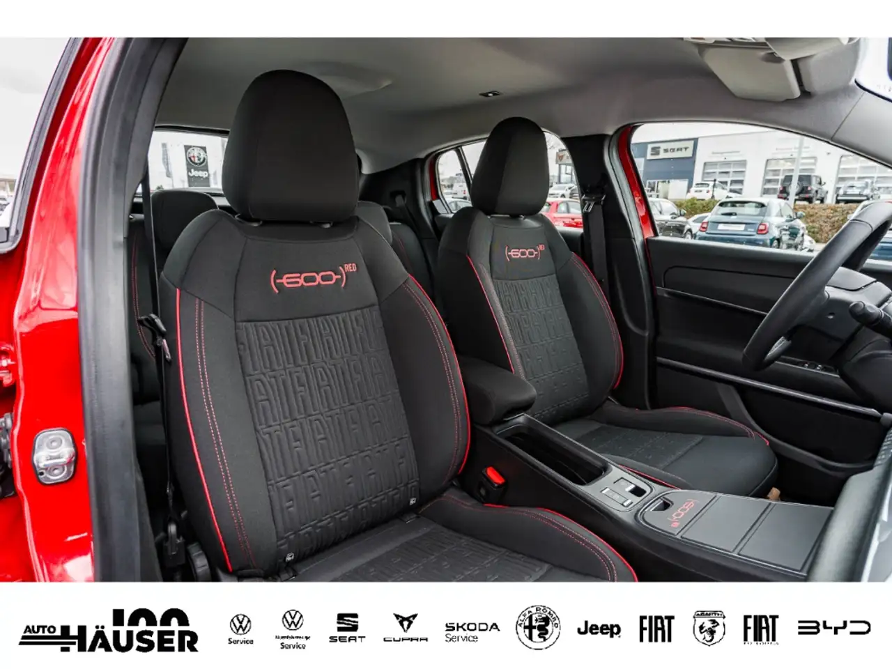 Fiat 600 RED 54 kWh TEMPOMAT LED APPLE ANDROID 11