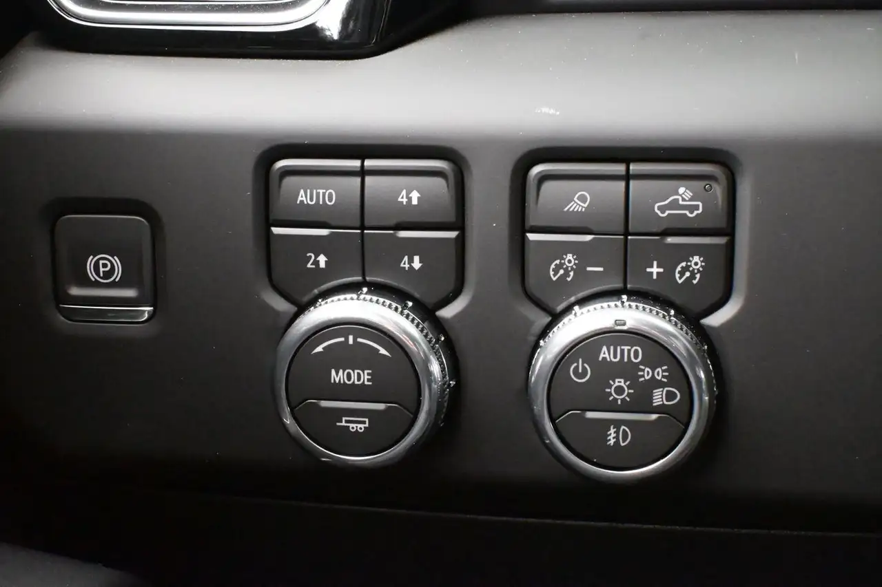 GMC Sierra 2500HD снимка GMC Sierra 2500HD