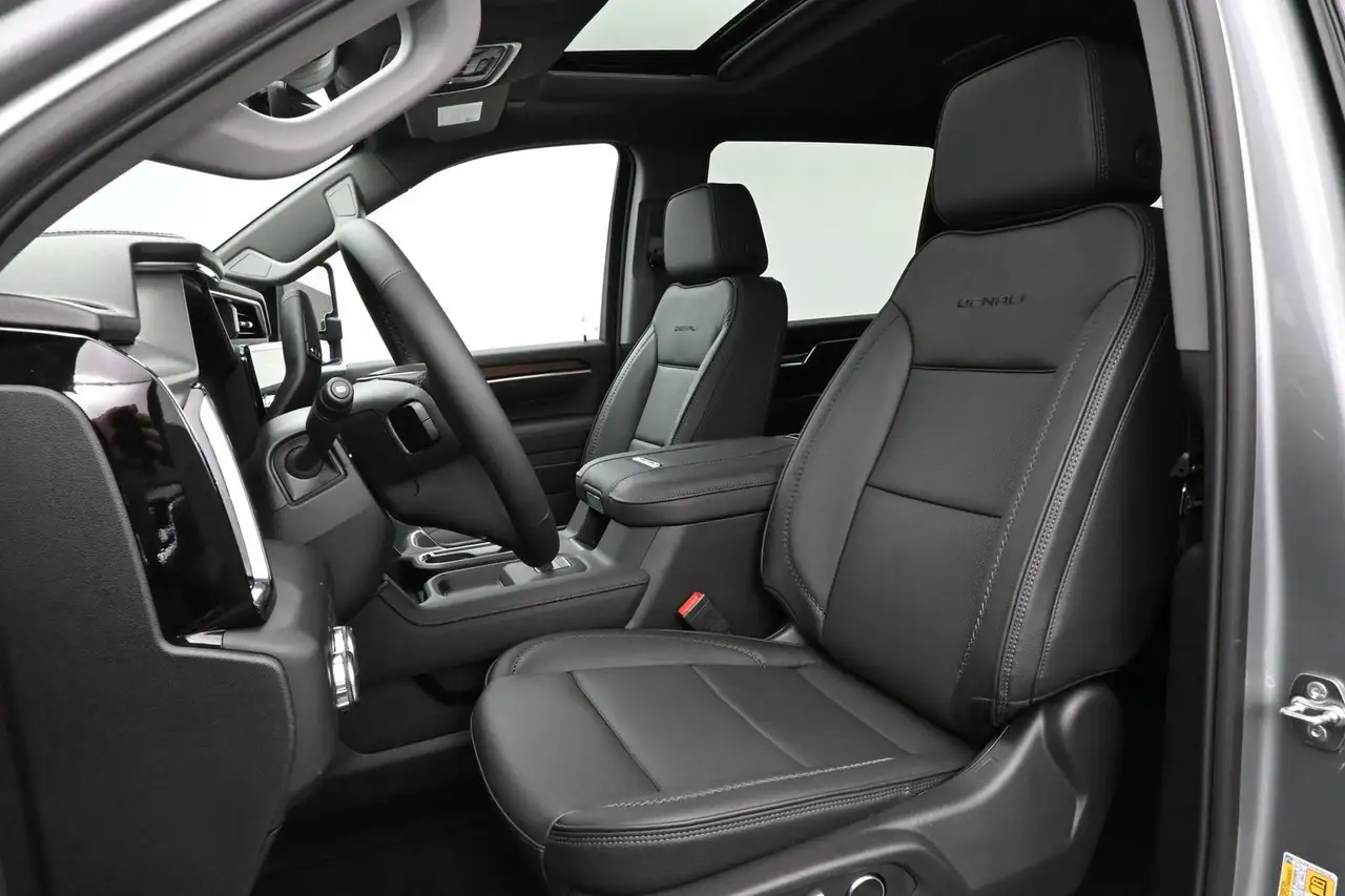 GMC Sierra 2500HD снимка GMC Sierra 2500HD