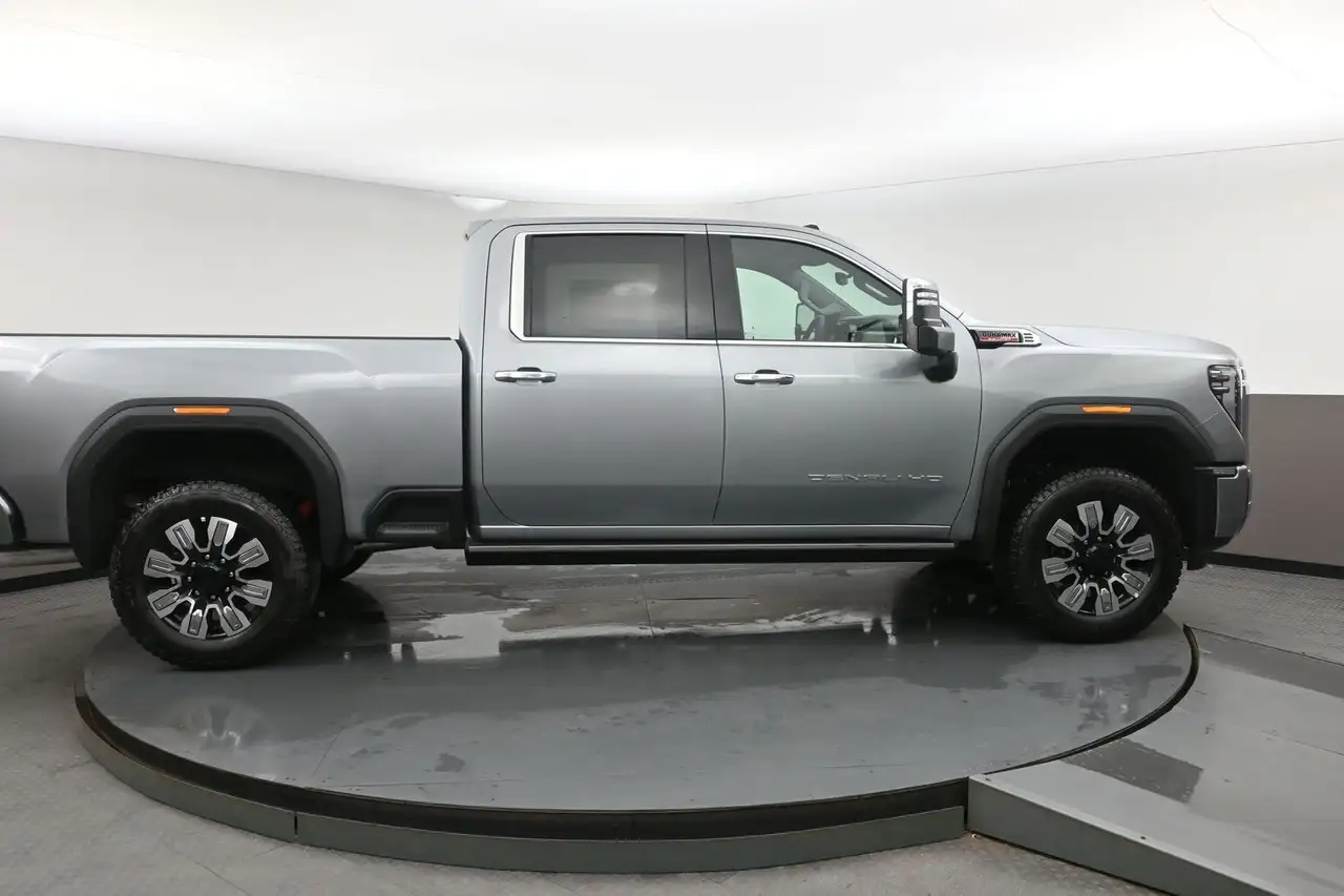GMC Sierra 2500HD снимка GMC Sierra 2500HD