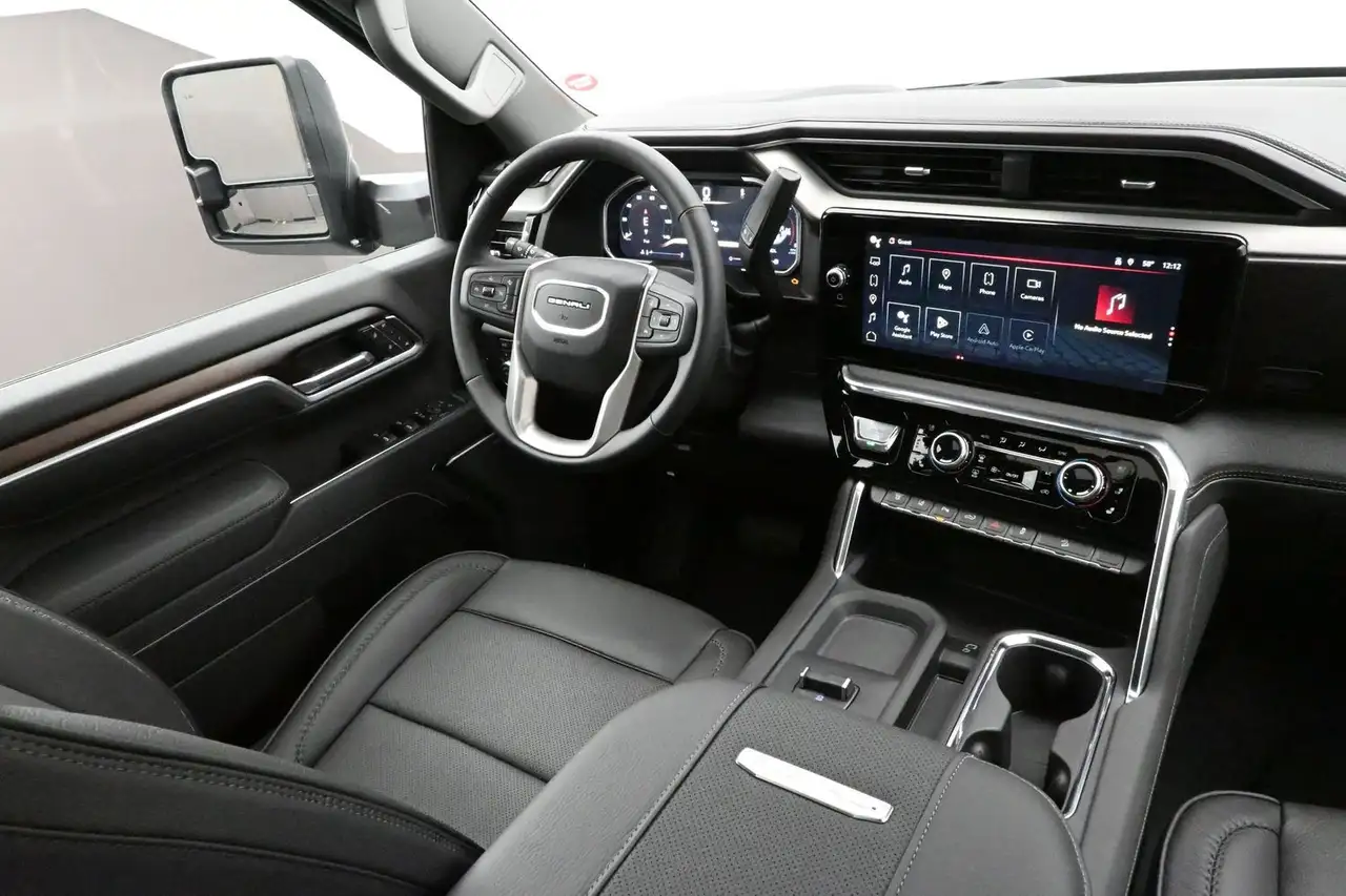 GMC Sierra 2500HD снимка GMC Sierra 2500HD