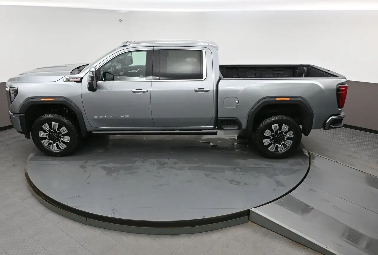 GMC Sierra 2500HD снимка GMC Sierra 2500HD