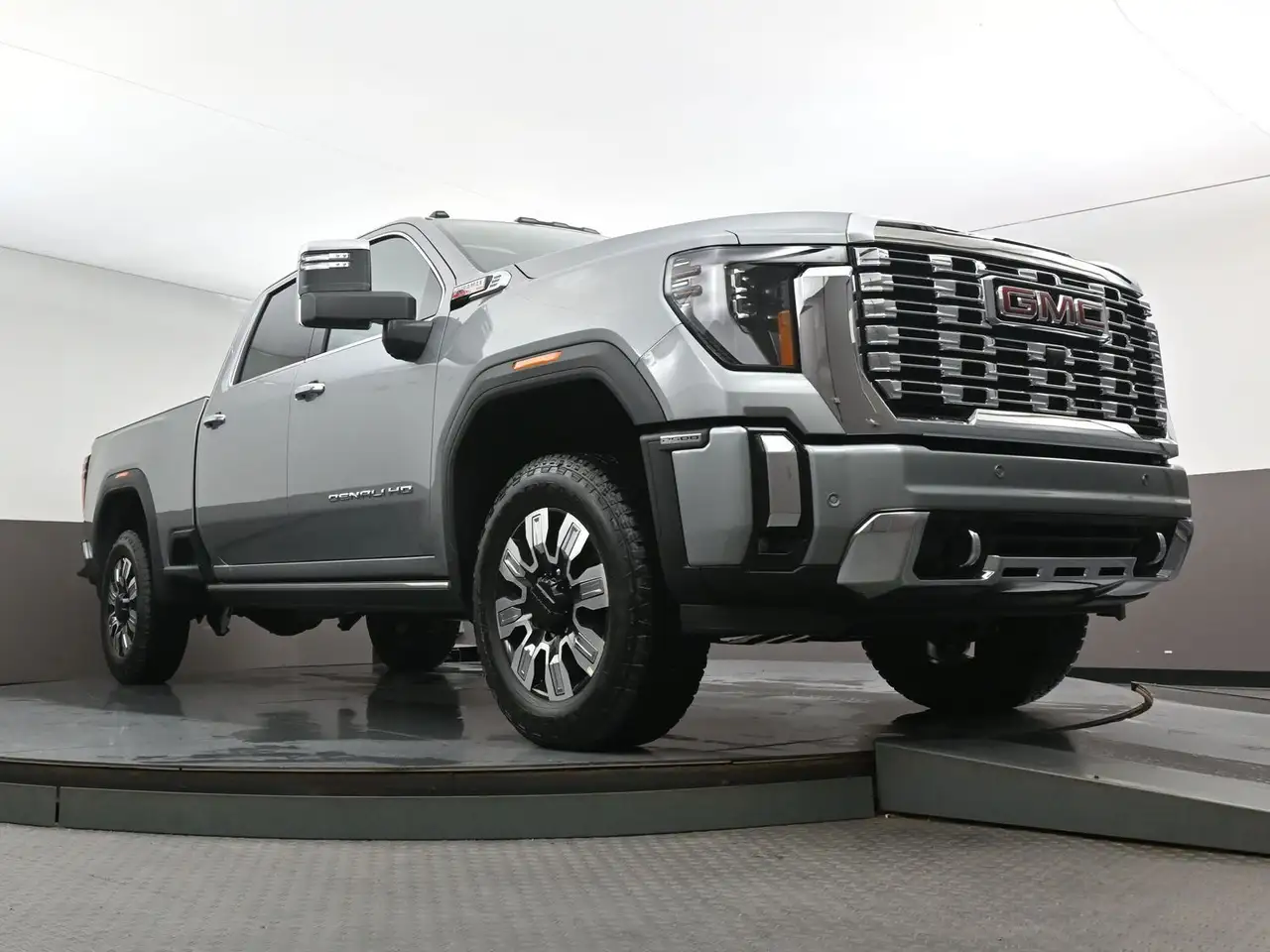 GMC Sierra 2500HD снимка GMC Sierra 2500HD