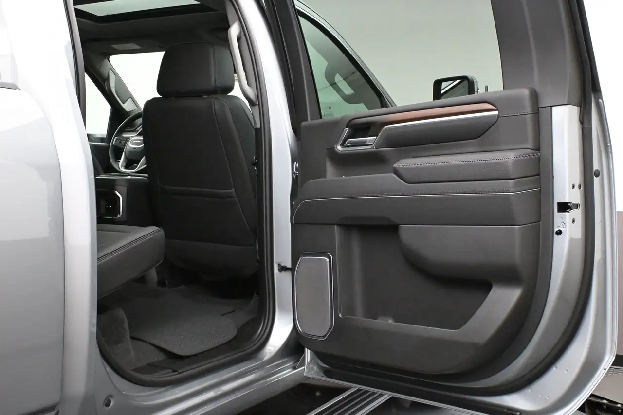 GMC Sierra 2500HD снимка GMC Sierra 2500HD