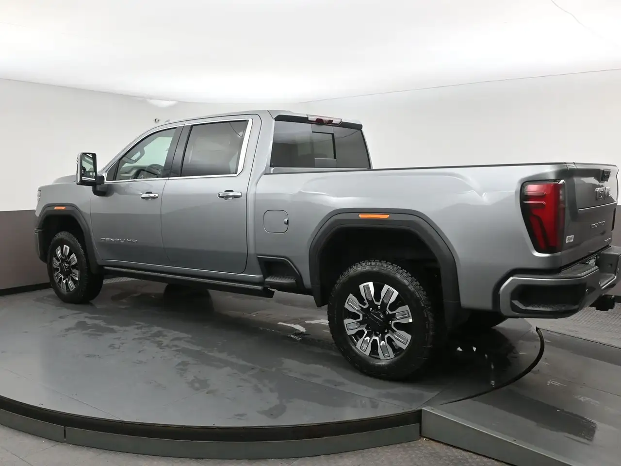 GMC Sierra 2500HD снимка GMC Sierra 2500HD