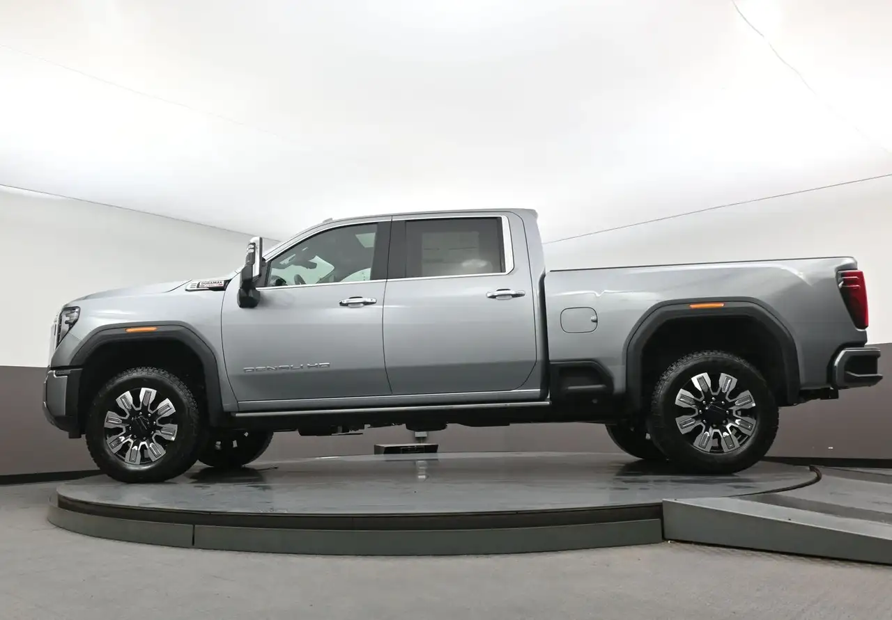GMC Sierra 2500HD снимка GMC Sierra 2500HD