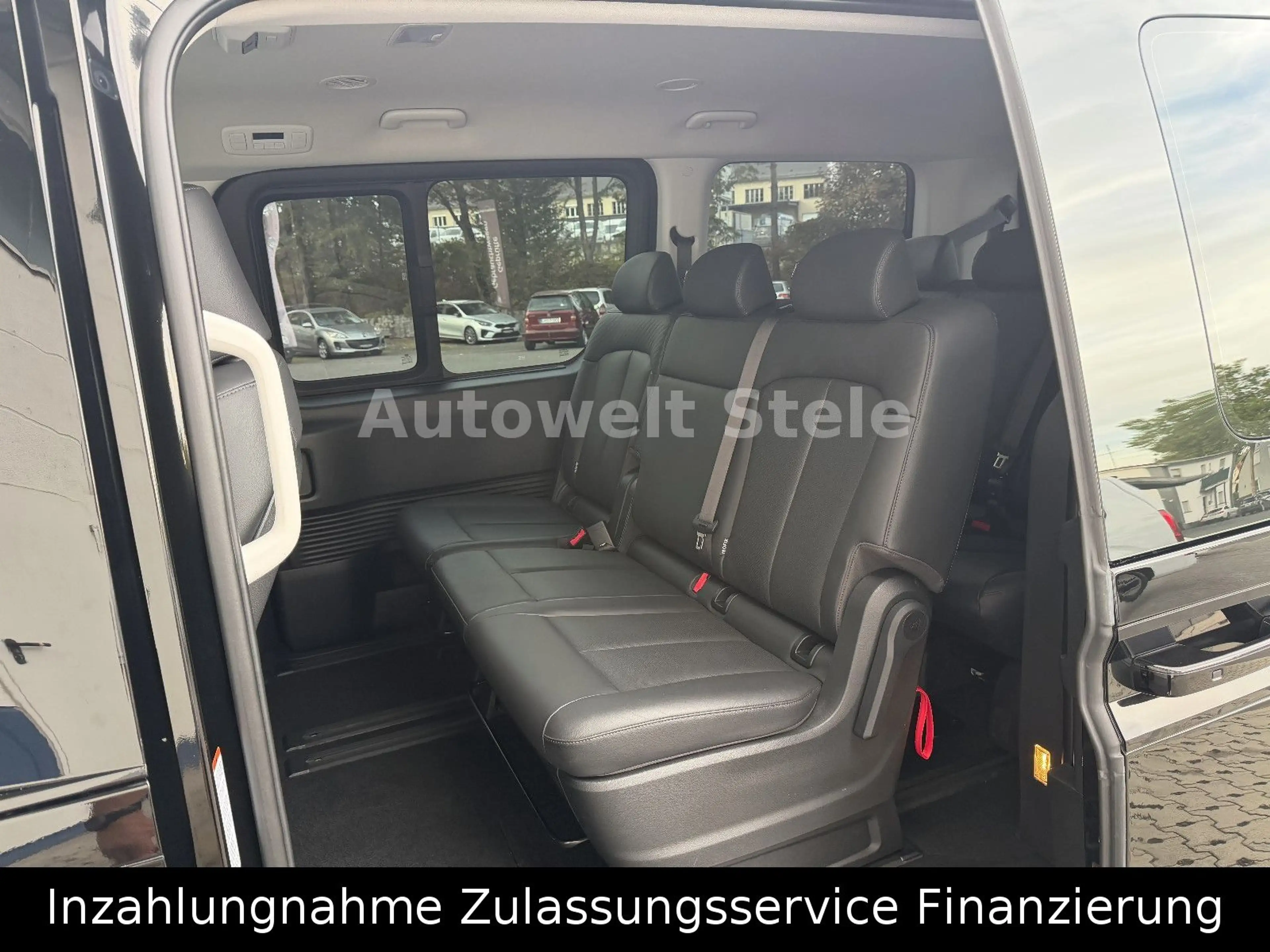 Hyundai STARIA Prime Hybrid 2WD Voll Navi Leder Kamera — photo 7