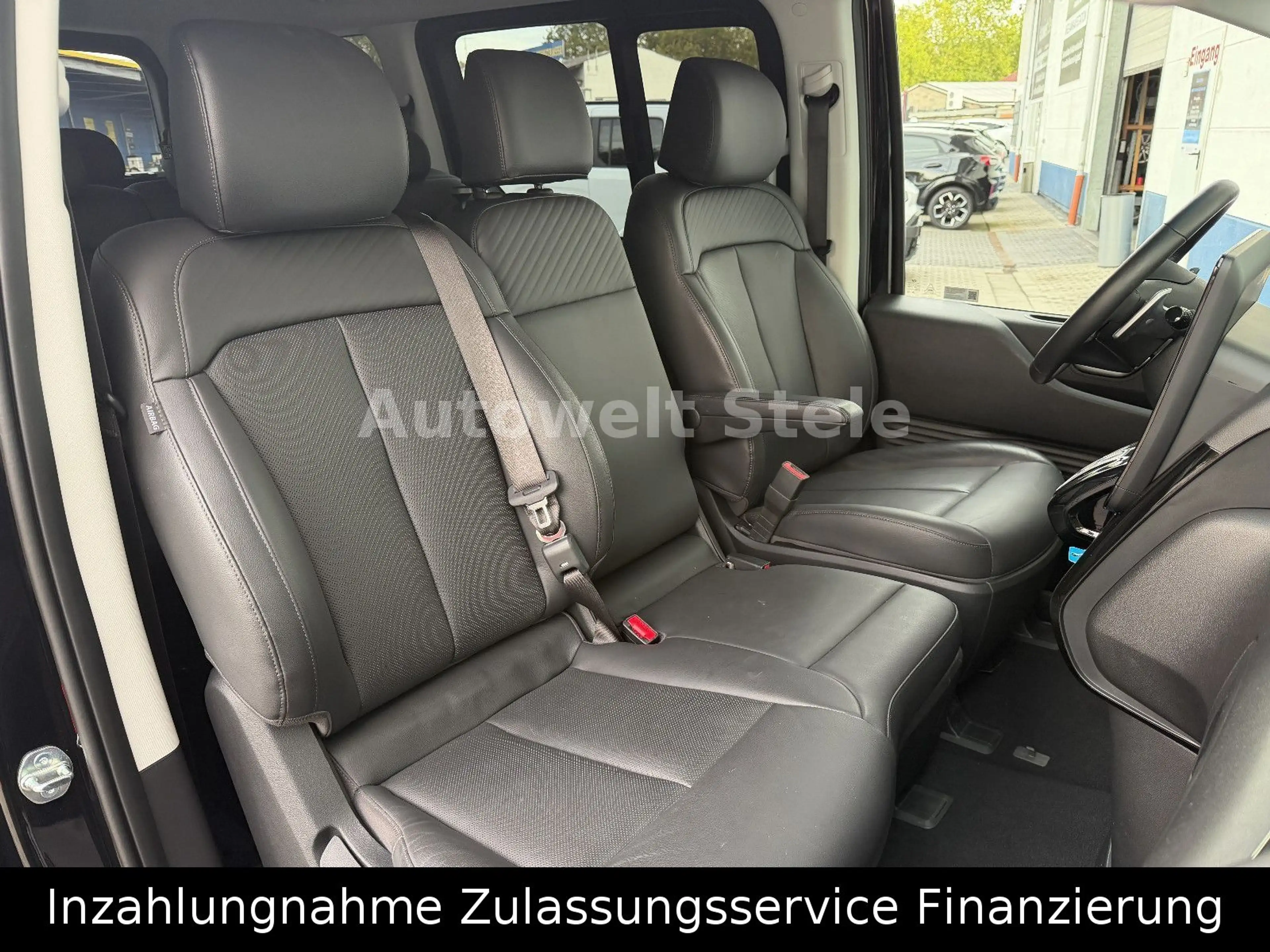 Hyundai STARIA Prime Hybrid 2WD Voll Navi Leder Kamera — photo 10