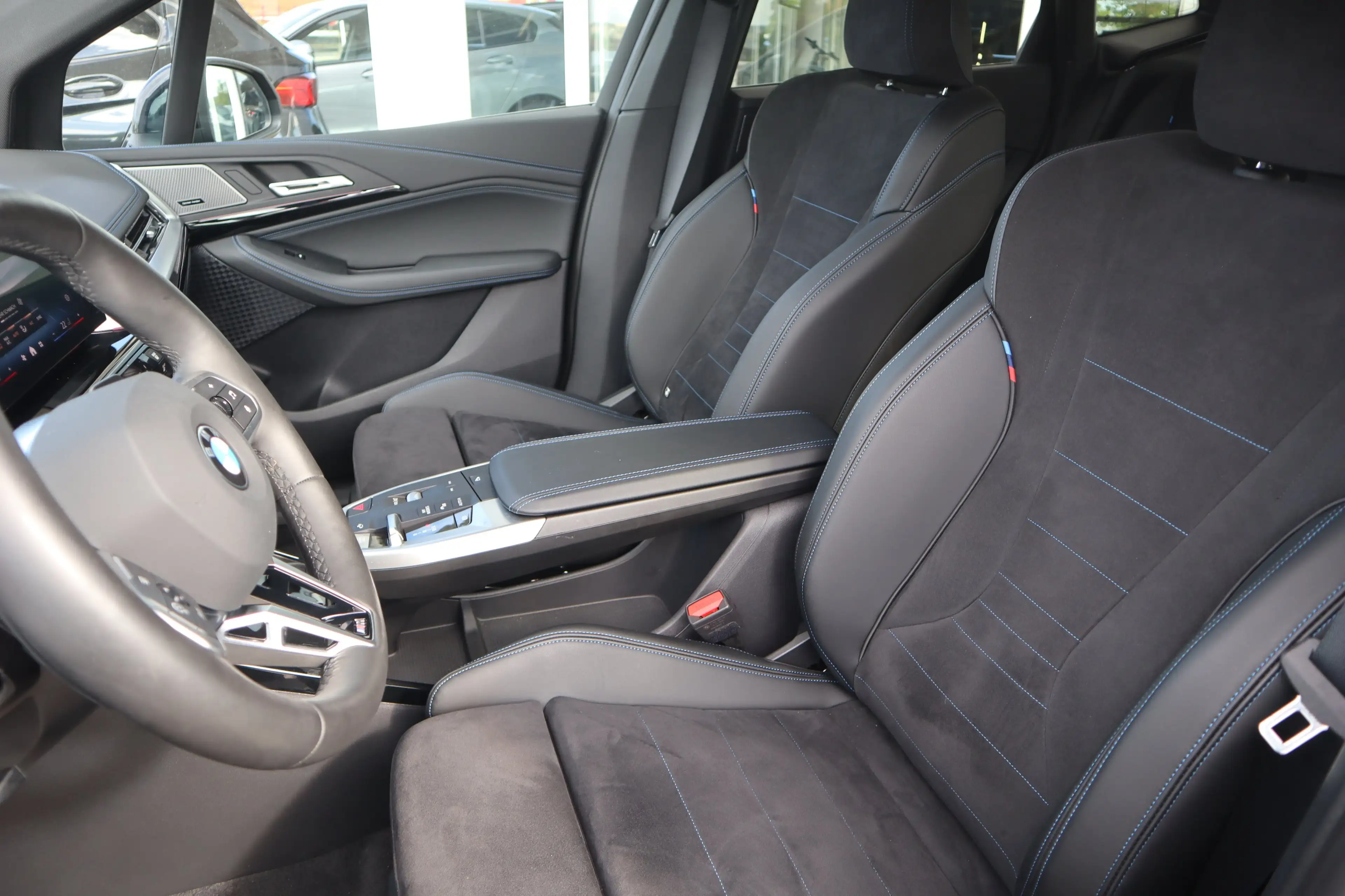 BMW 223 i xDrive Active Tourer — photo 5