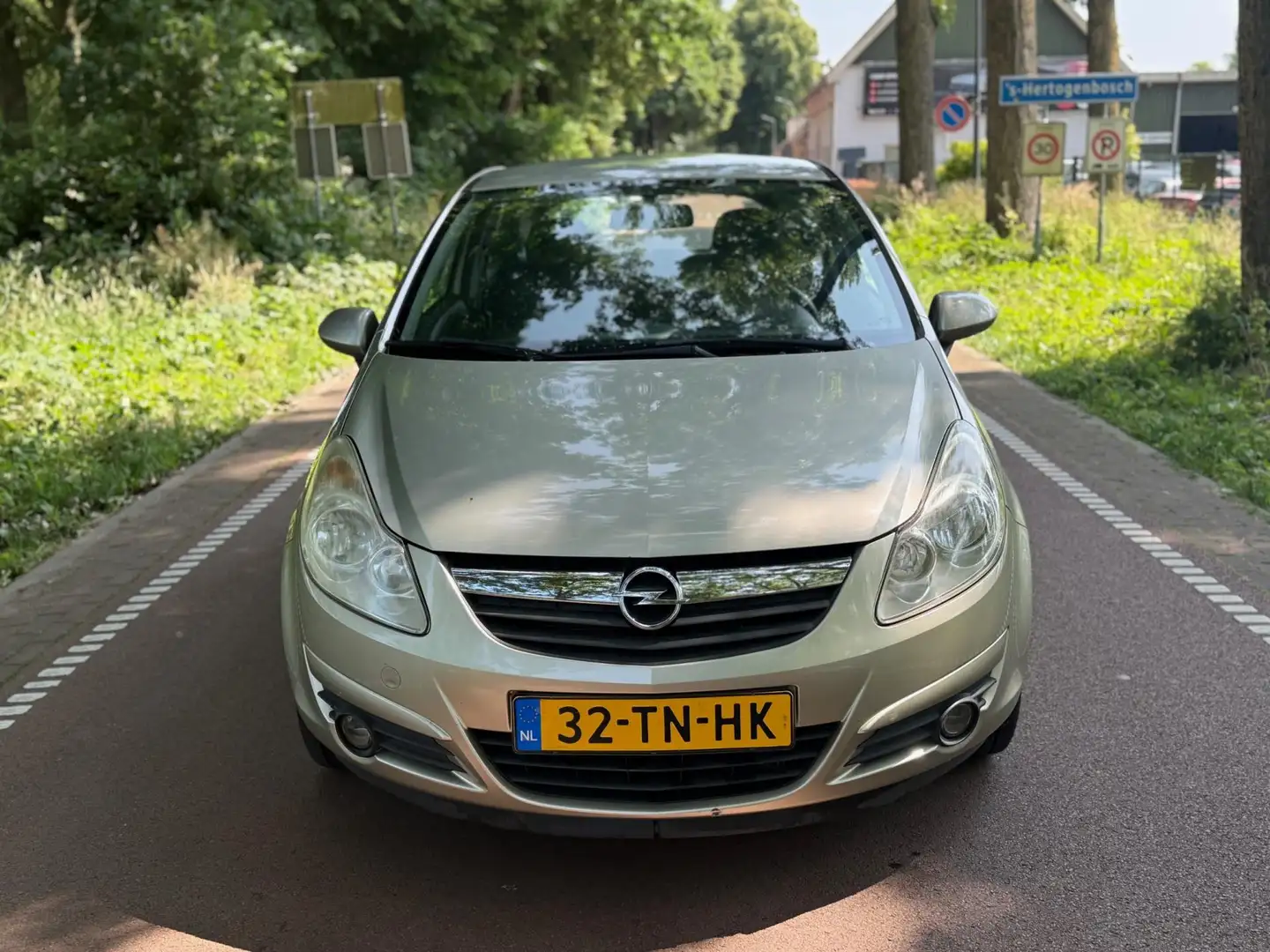 Opel Corsa 1.2-16V Enjoy AIRCO!APK2026!KOOPJE! Beige - 2
