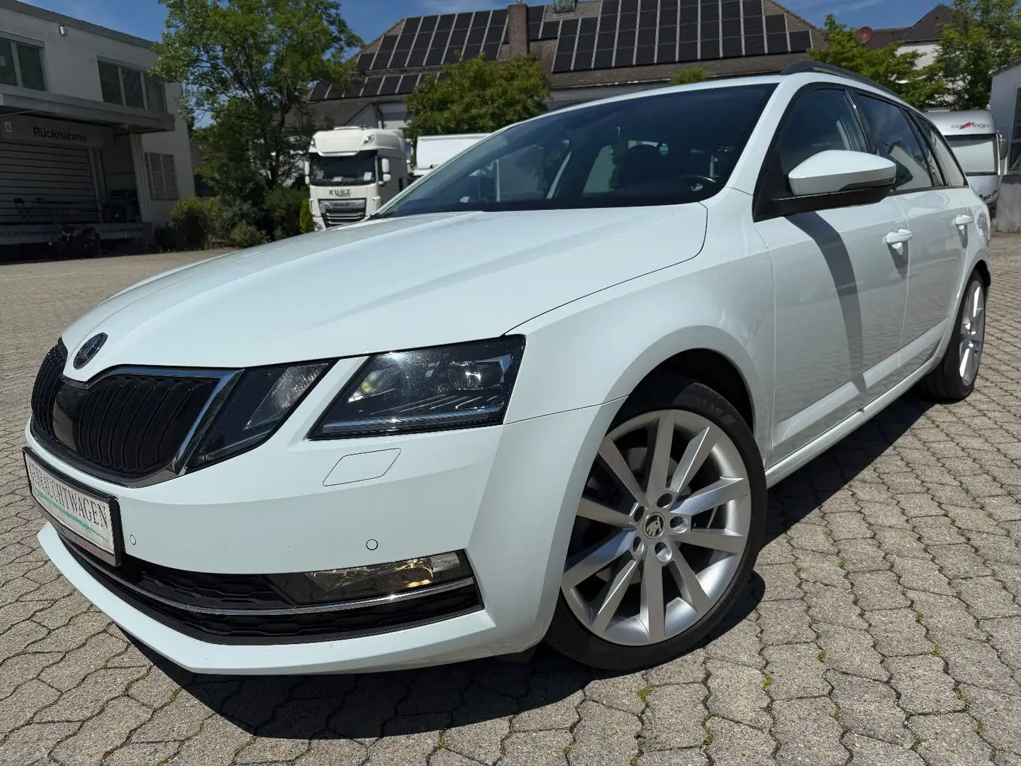 Skoda Octavia 1.8 TSI Combi DSG SPORT Navi LED Alu 18" Bianco - 1