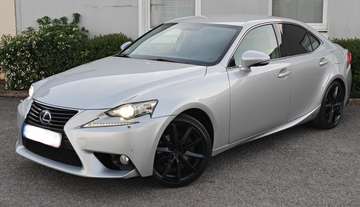 Lexus is  300h