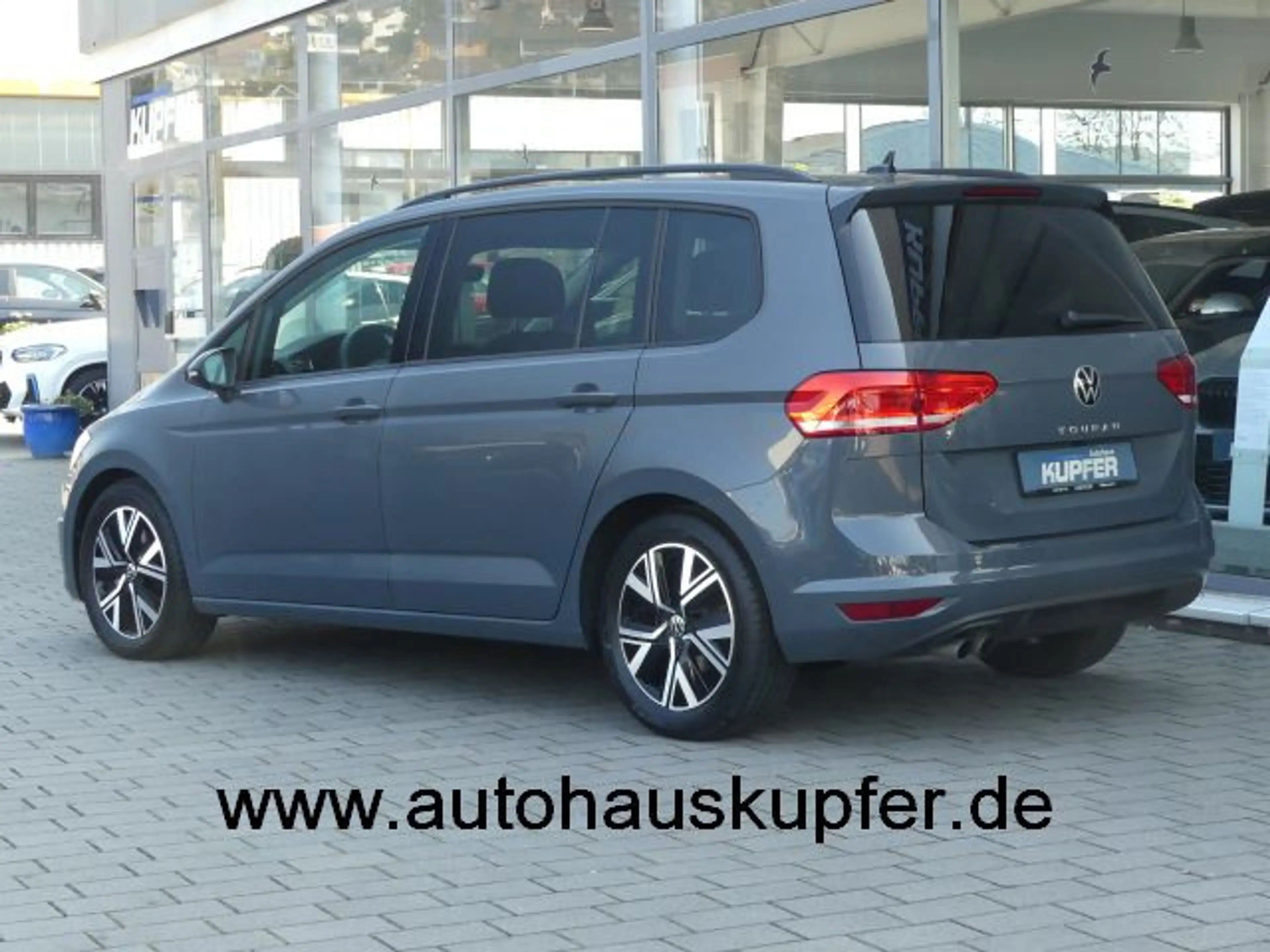 Volkswagen Touran 2.0 TDI Comf.line°ACC°AHK°Rfcam°Winterpak — photo 2