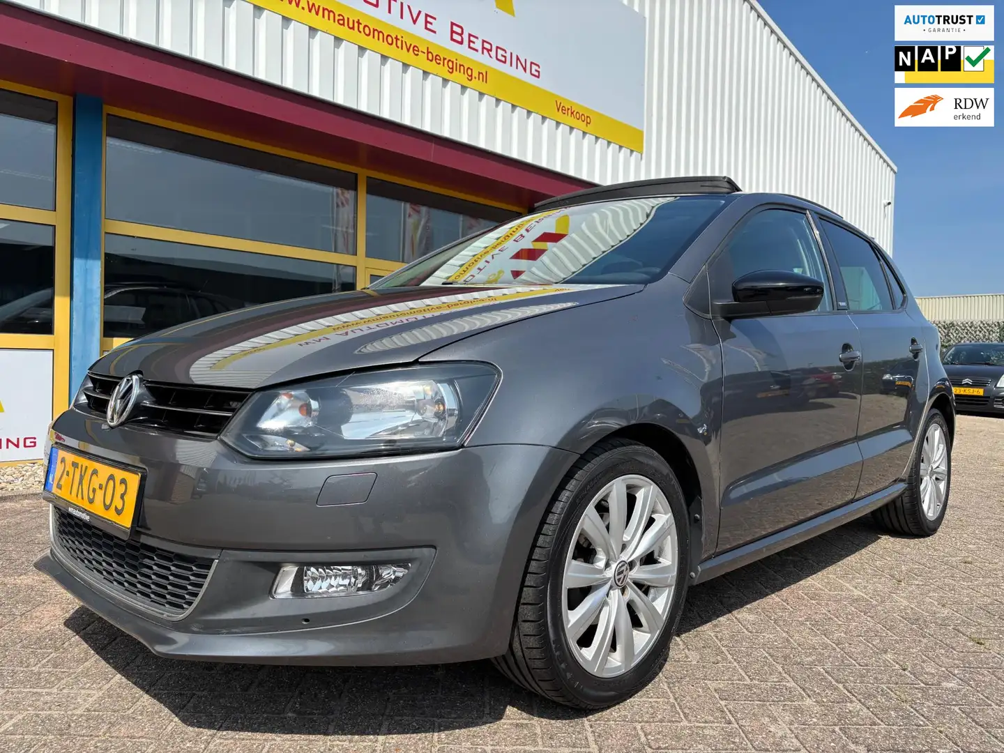 Volkswagen Polo 1.2 TSI BlueMotion Edition PANARAMADAK Gris - 1