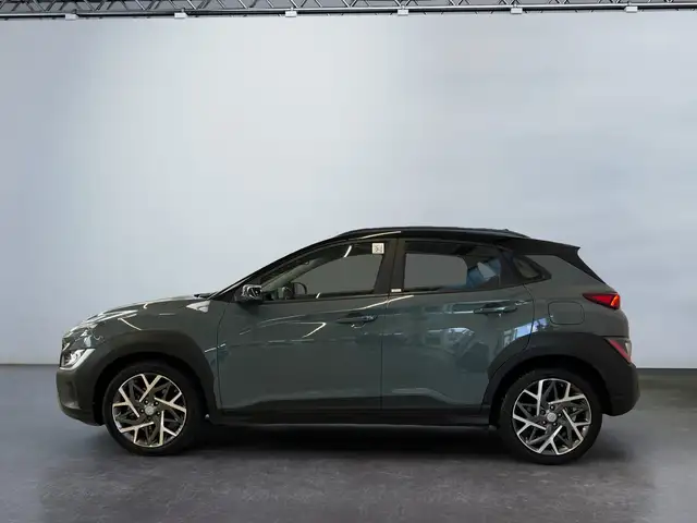 Hyundai Kona view 3