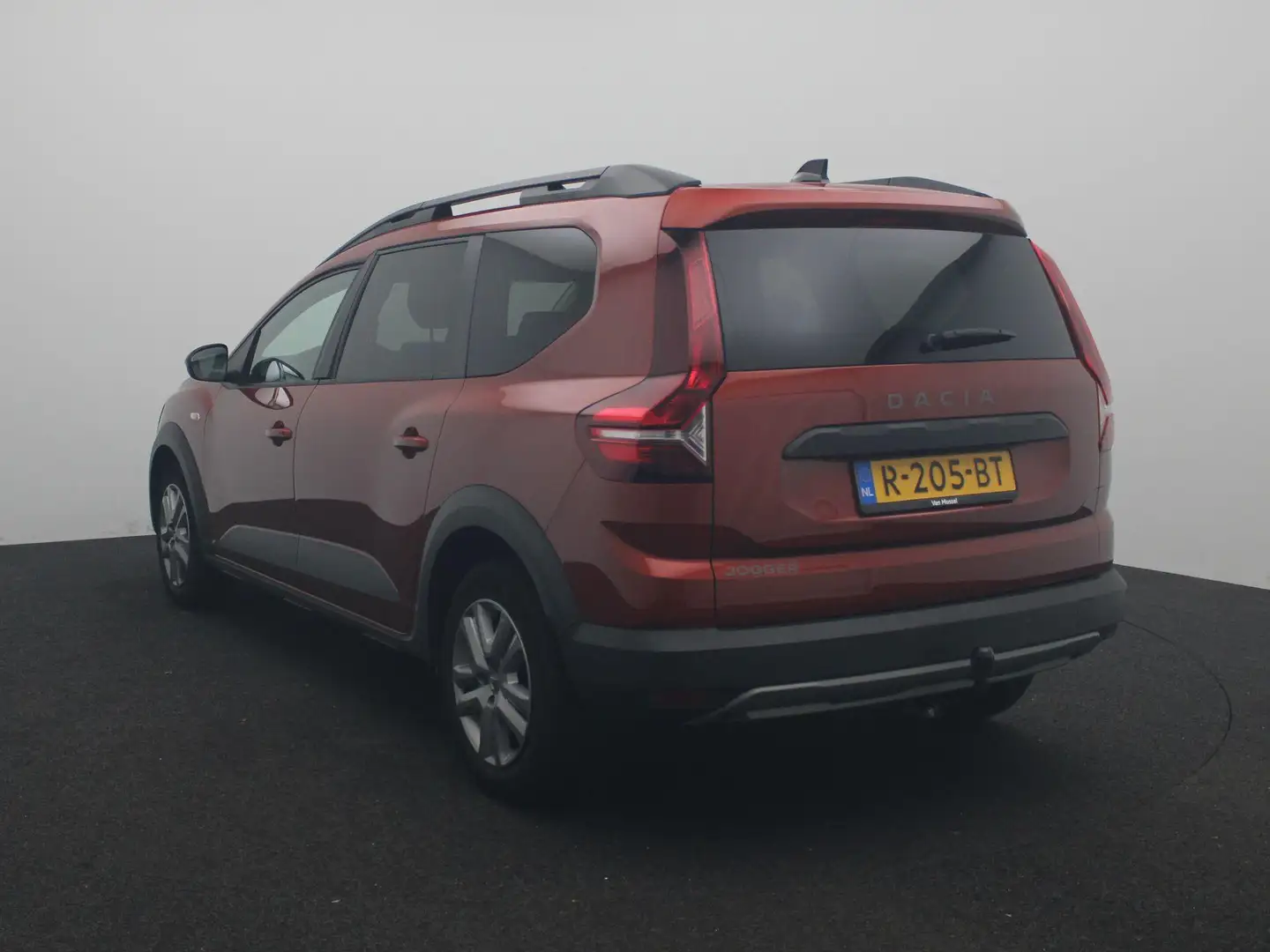 Dacia Jogger TCe 110 Comfort 5p. | Elektronisch geregelde airco Bruin - 2