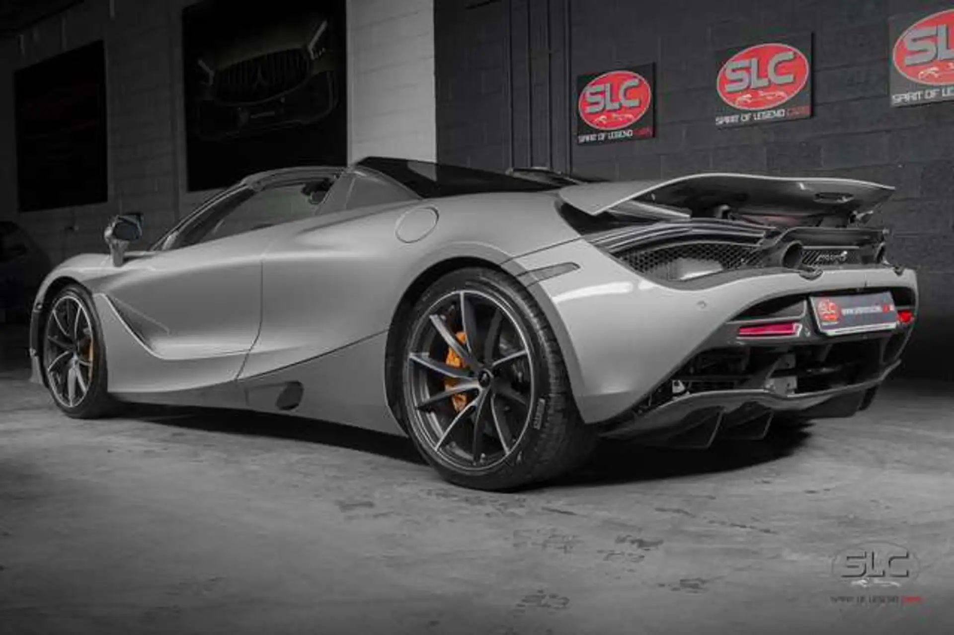 맥라렌 720S 720 Sport Spider 2019 은색 사진 3