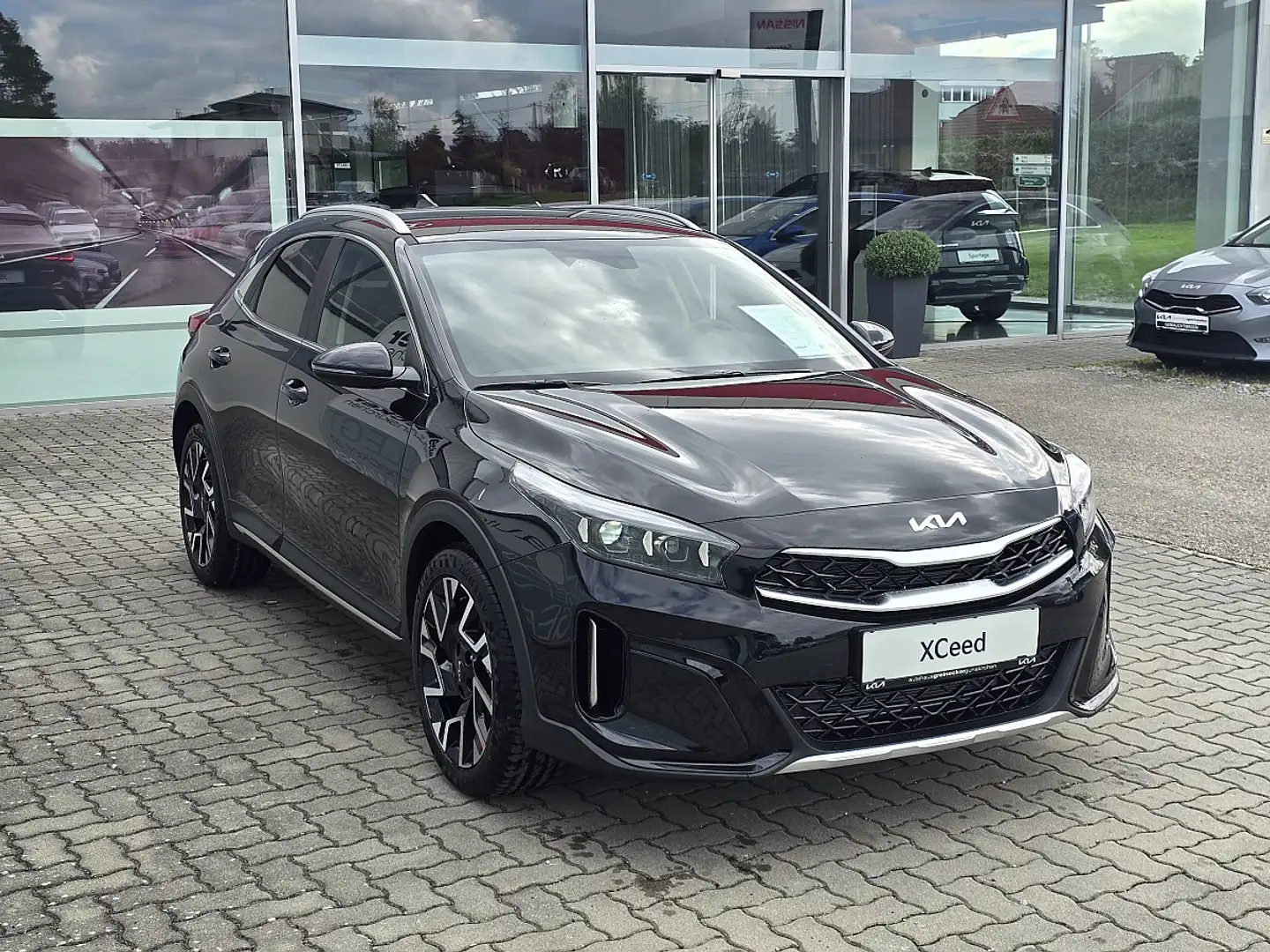 Kia XCeed 1.6 TGDI Gold DCT7 inkl. P1 Komfort! Schwarz - 2
