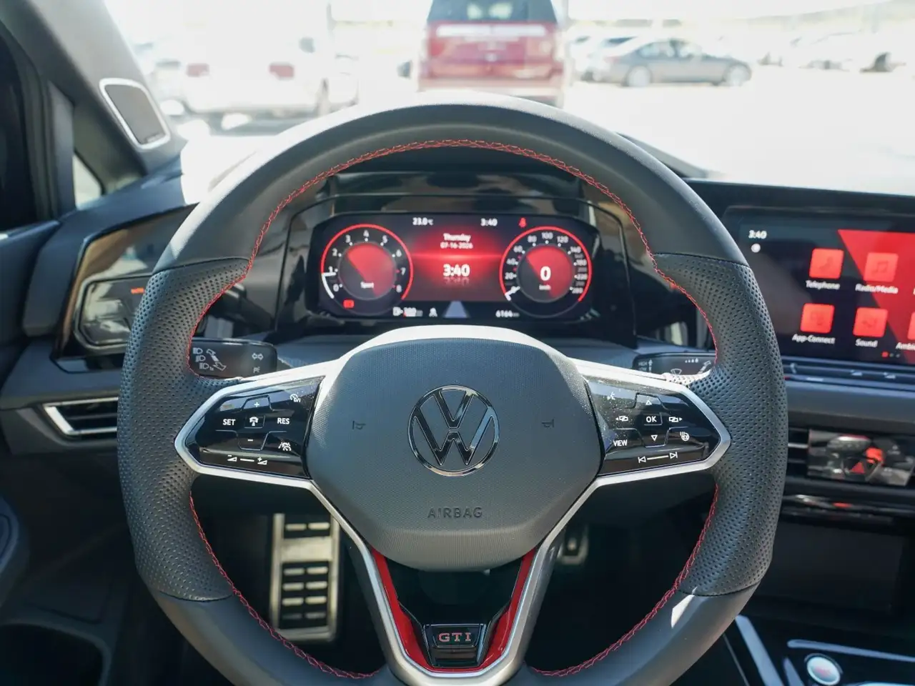 Volkswagen Golf GTI photo Volkswagen Golf GTI