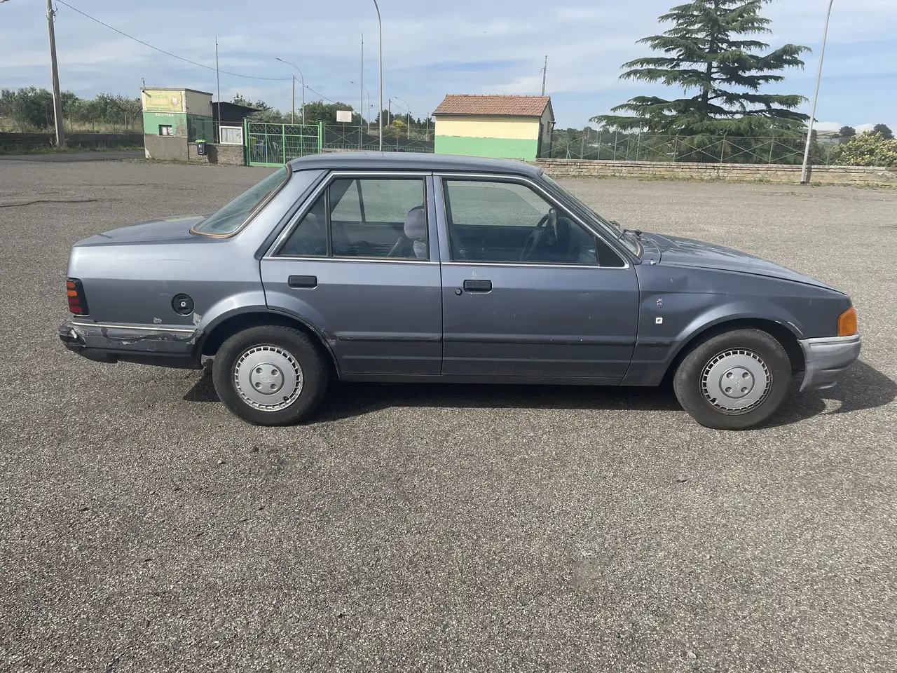 Ford Orion 1.4 Ghia 75cv 5m, foto 2